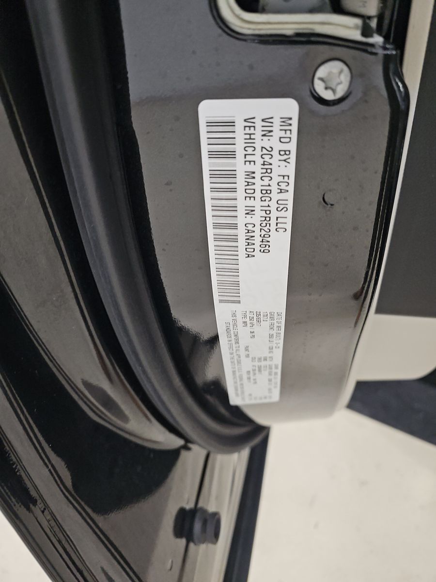 2023 Chrysler Pacifica Touring L FWD