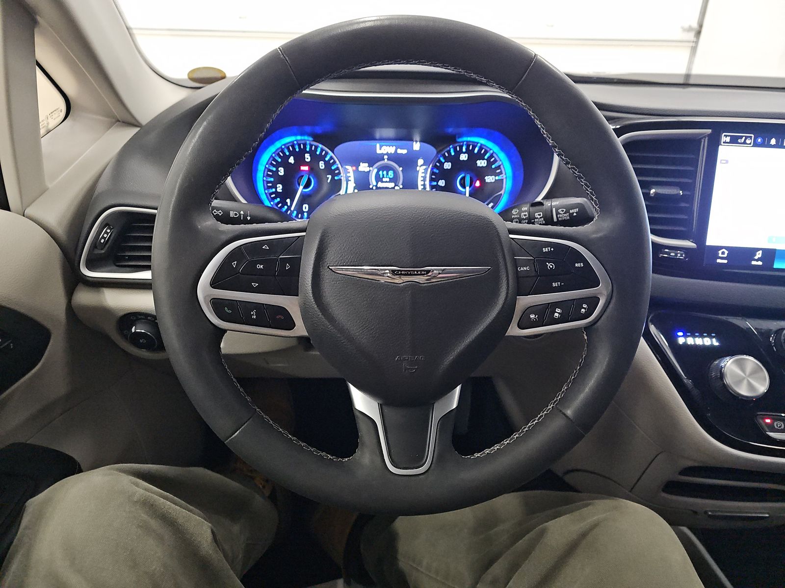 2023 Chrysler Pacifica Touring L FWD