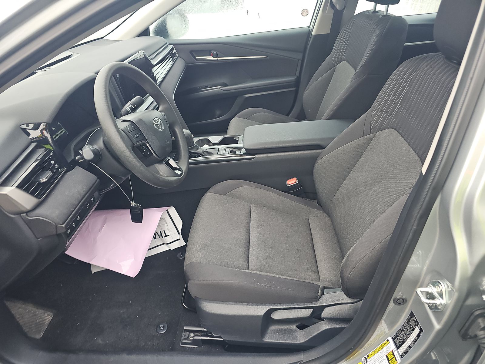 2025 Toyota Camry LE FWD