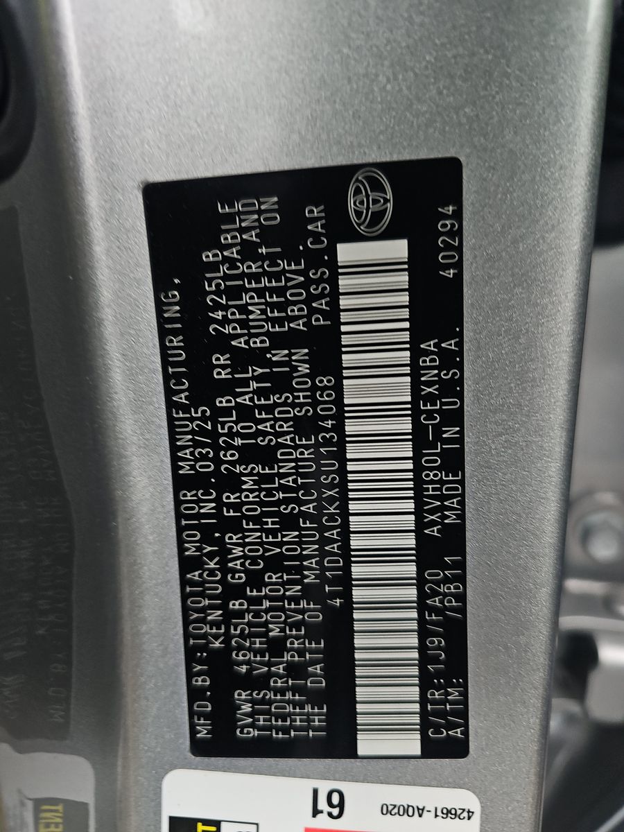 2025 Toyota Camry LE FWD