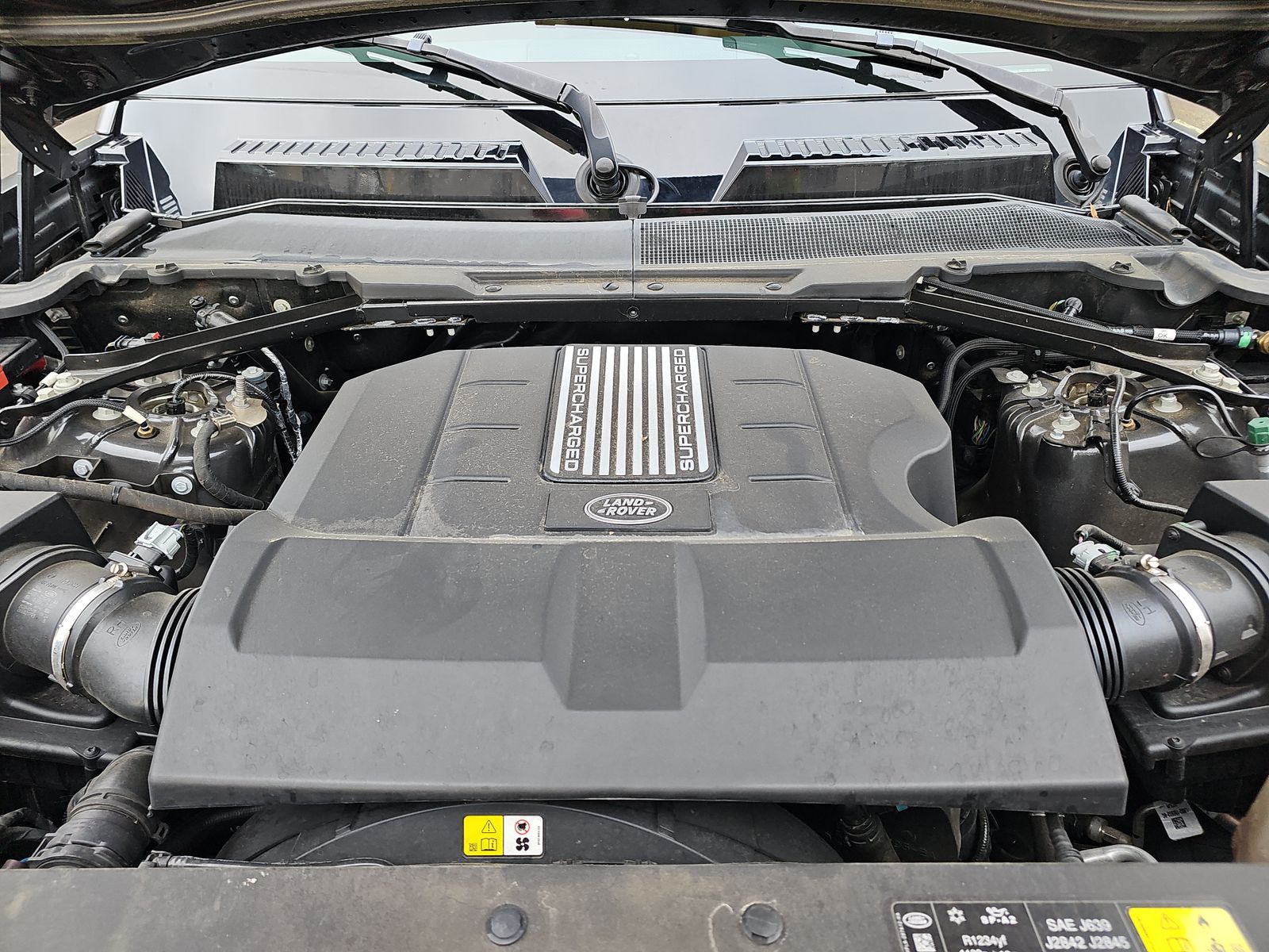 2023 Land Rover Defender 110 V8 AWD