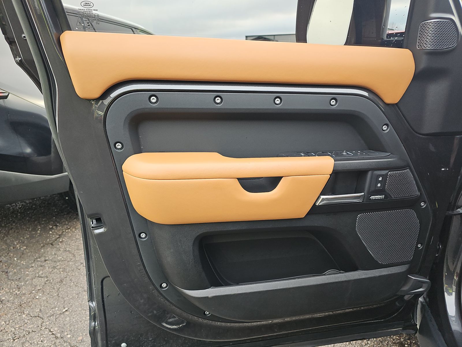 2023 Land Rover Defender 110 V8 AWD