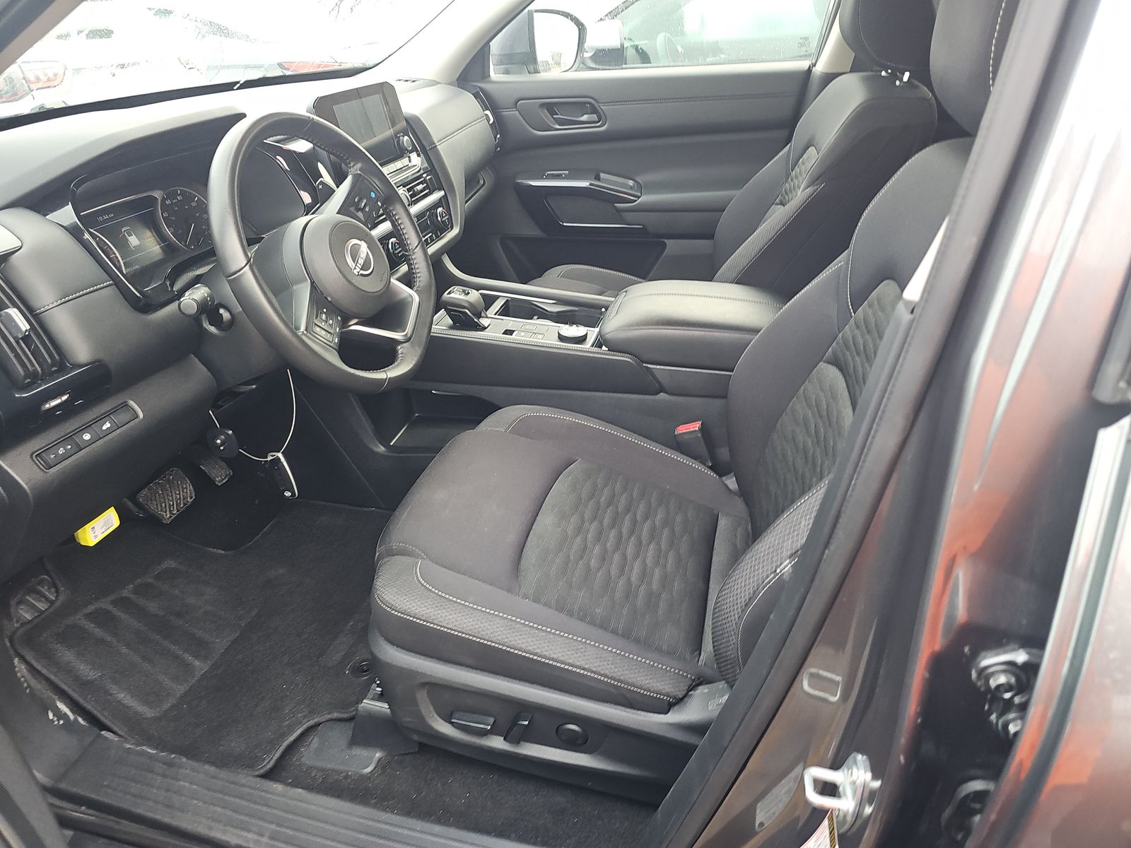 2025 Nissan Pathfinder SV AWD