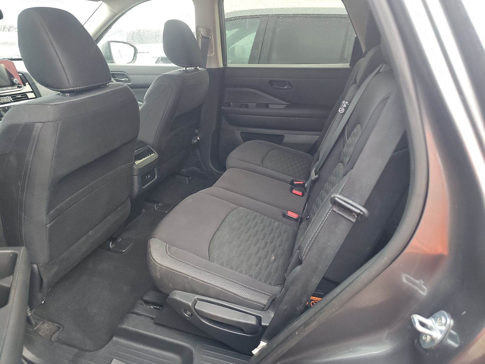 2025 Nissan Pathfinder SV AWD