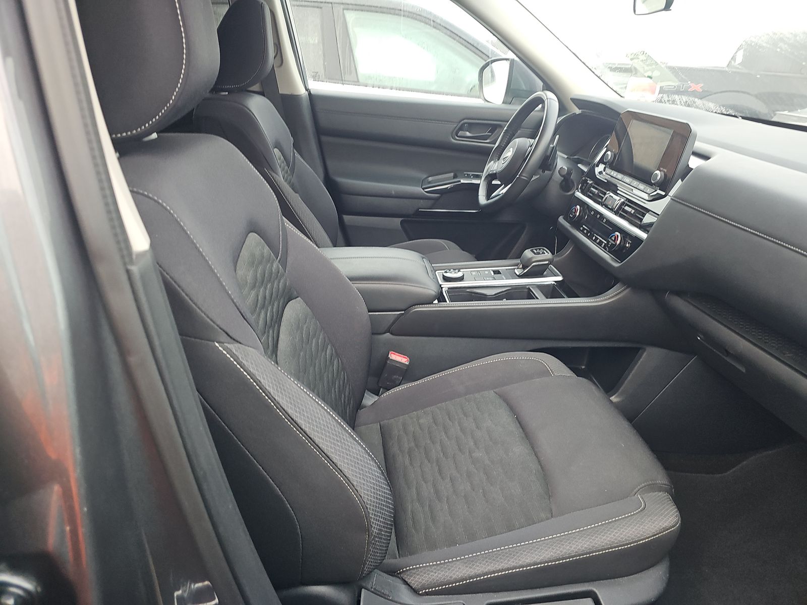 2025 Nissan Pathfinder SV AWD