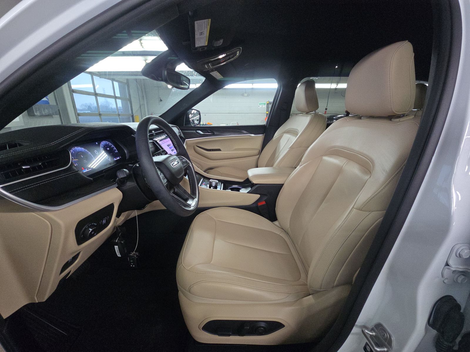 2025 Jeep Grand Cherokee Limited AWD