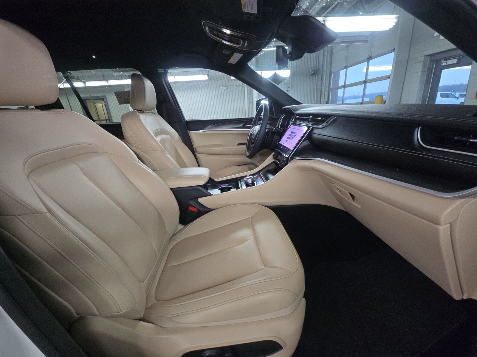 2025 Jeep Grand Cherokee Limited AWD