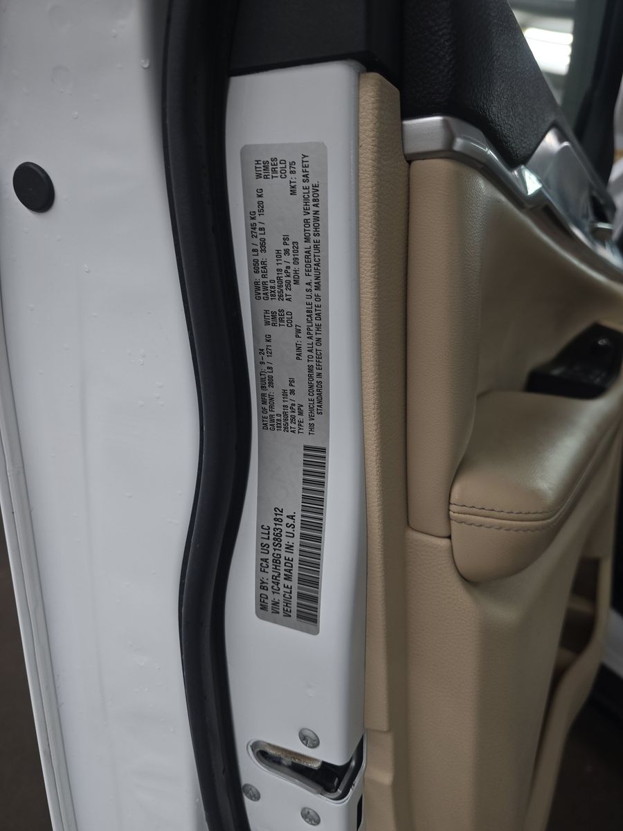 2025 Jeep Grand Cherokee Limited AWD