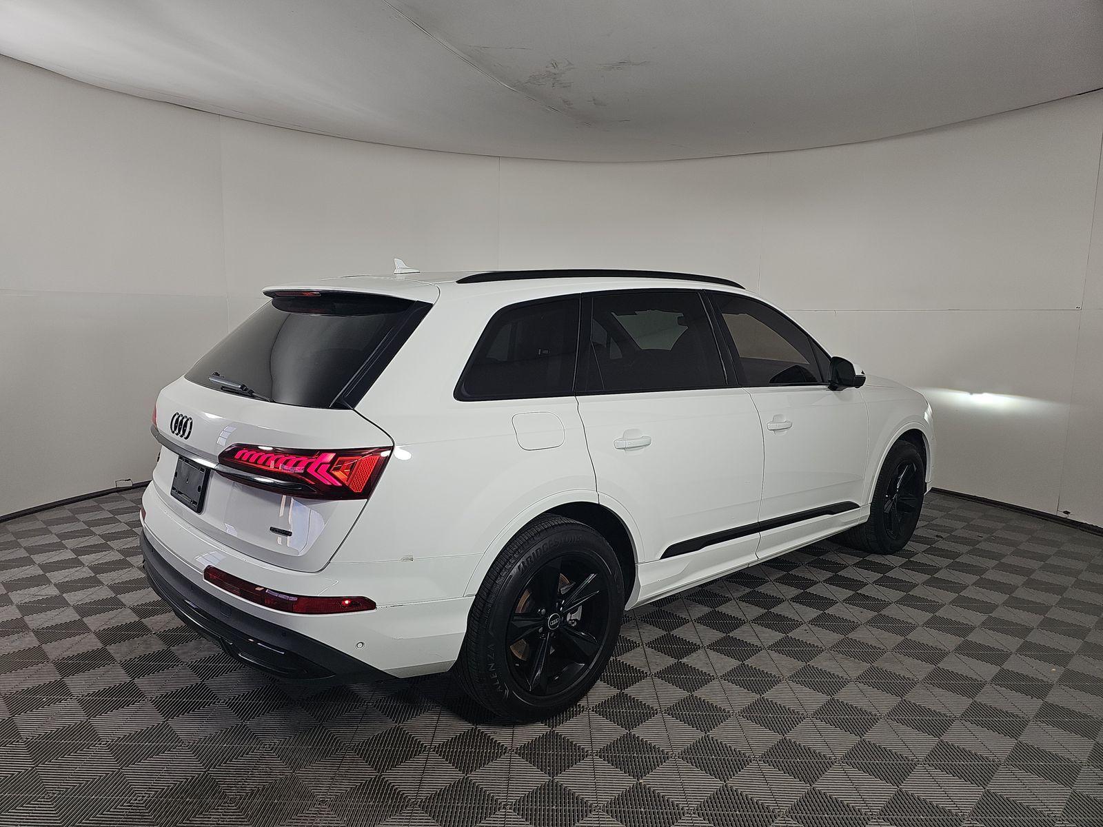 2022 Audi Q7 Premium AWD