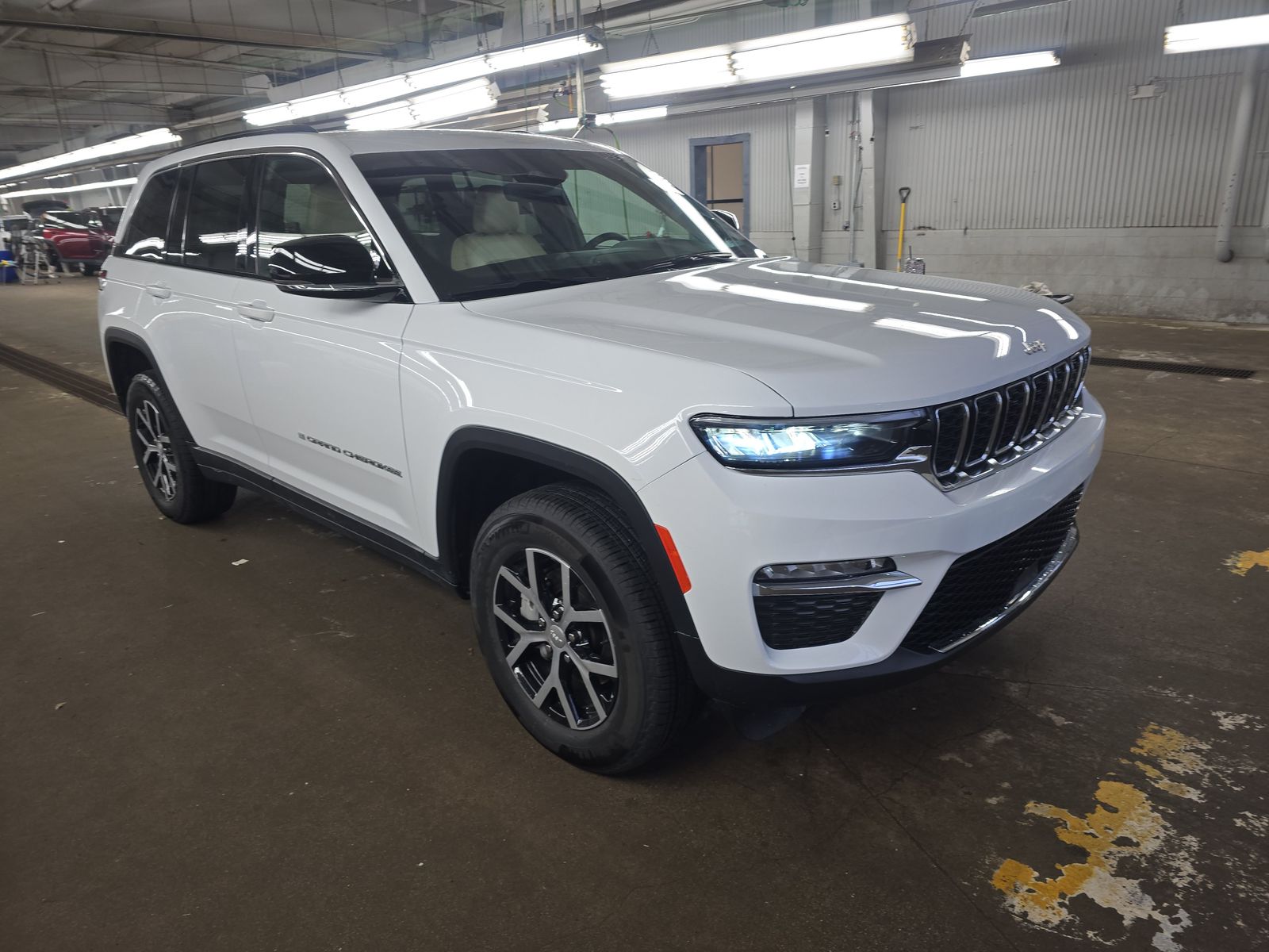 2025 Jeep Grand Cherokee Limited AWD