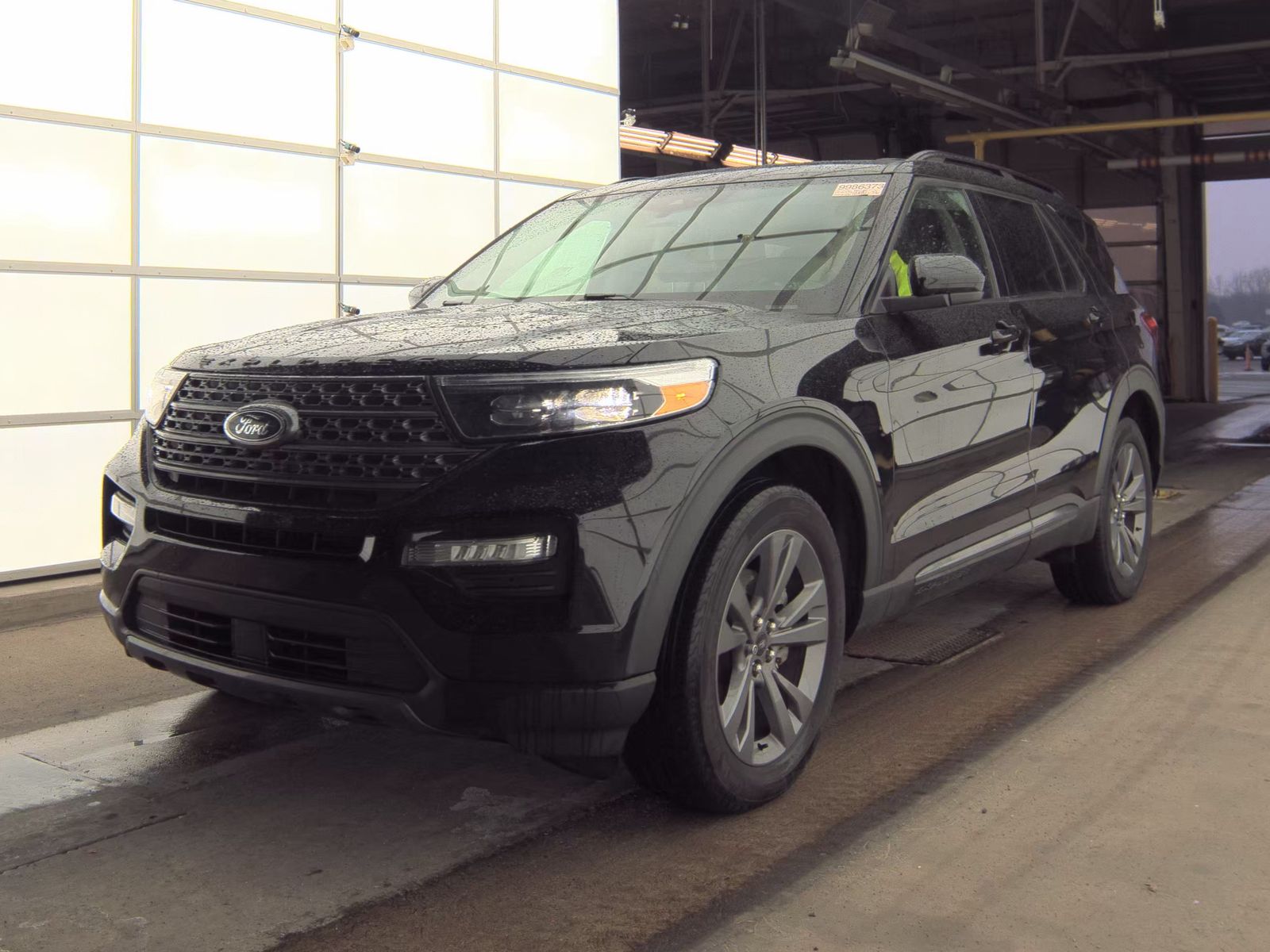 2023 Ford Explorer XLT AWD