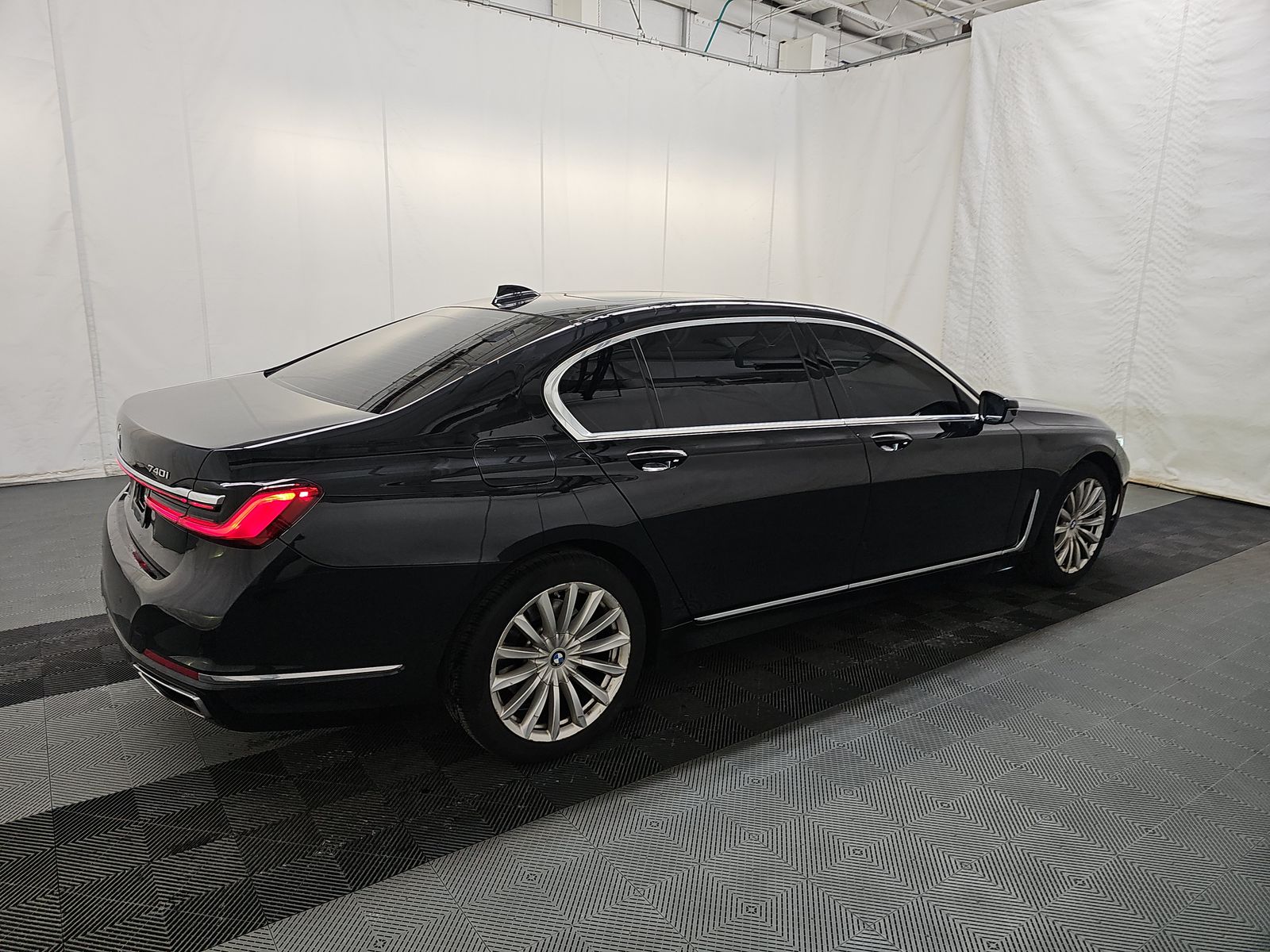 2022 BMW 7 Series 740i xDrive AWD