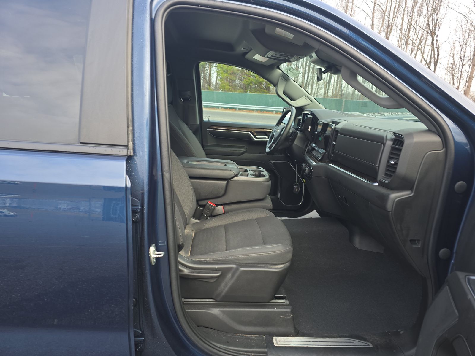 2023 Chevrolet Silverado 1500 LT AWD