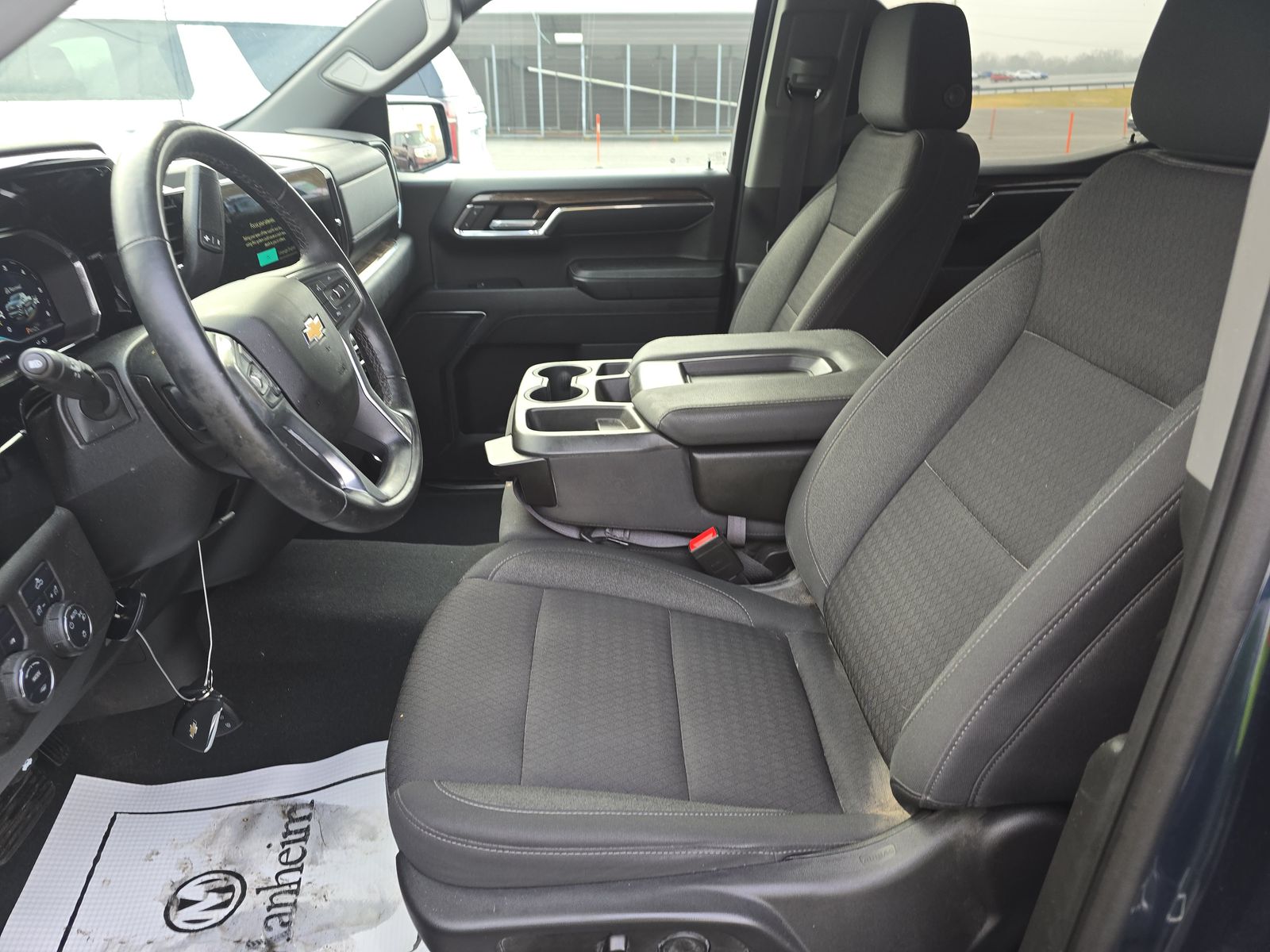 2023 Chevrolet Silverado 1500 LT AWD