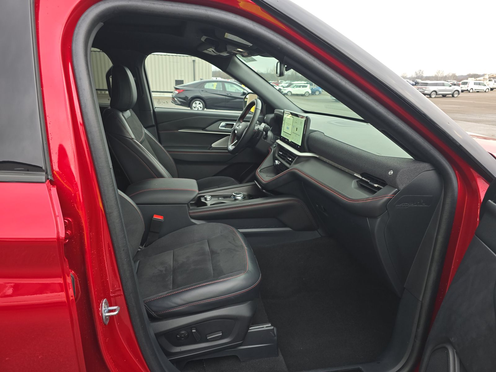 2025 Ford Explorer ST AWD