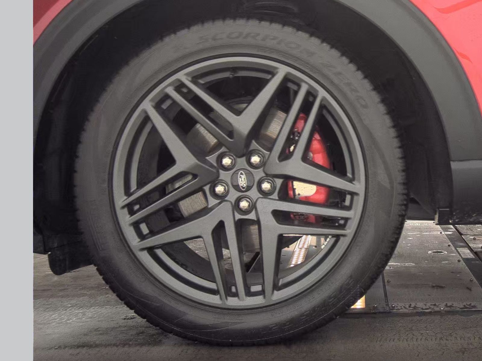 2025 Ford Explorer ST AWD