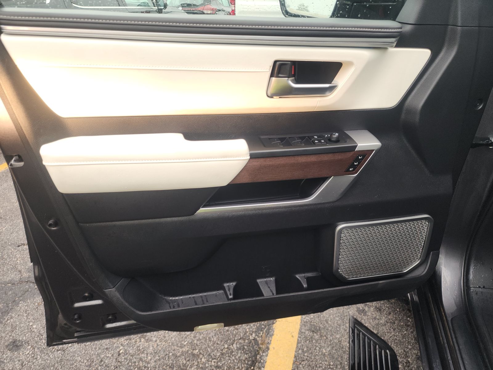 2023 Toyota Tundra Hybrid Capstone AWD