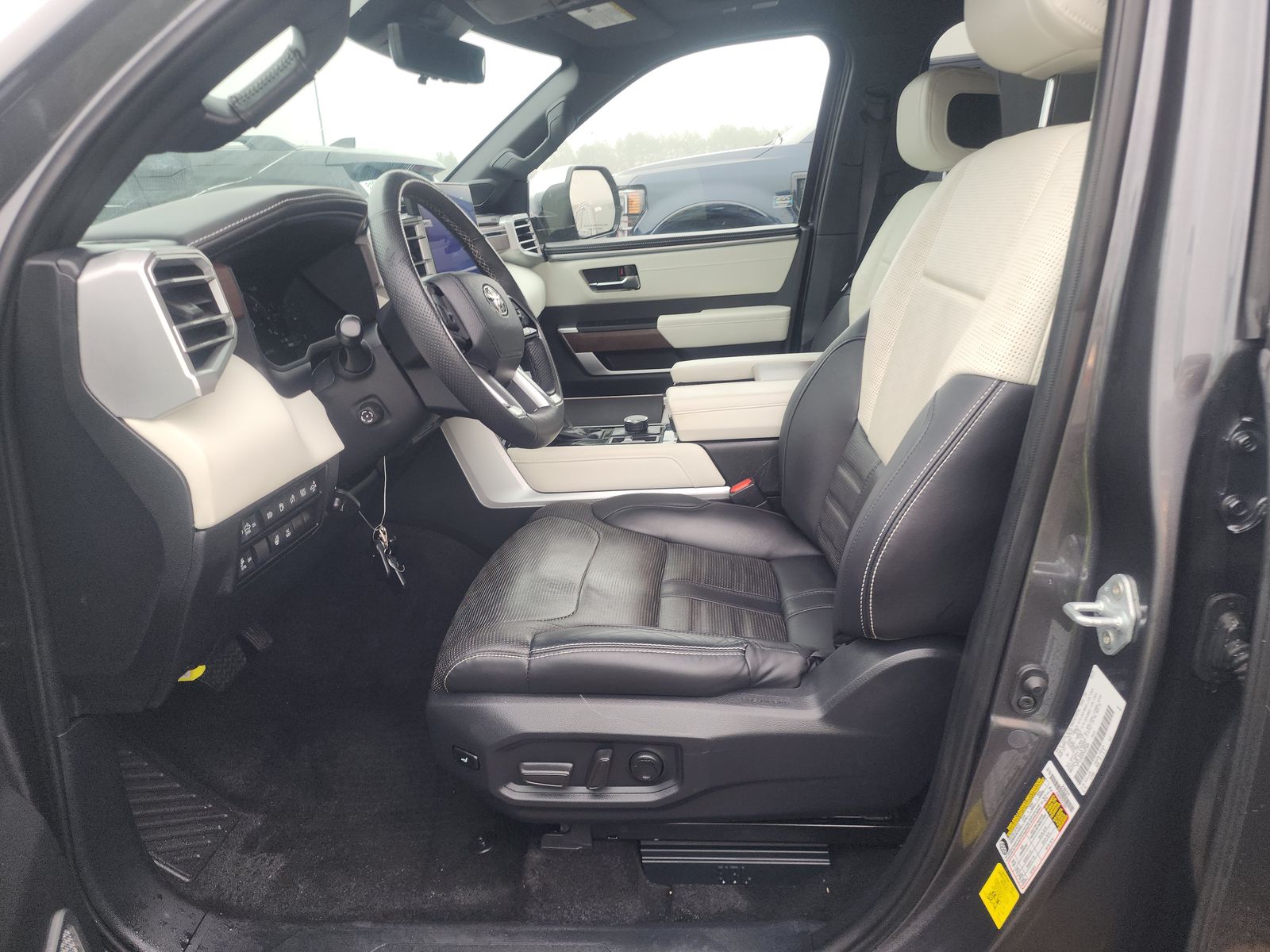 2023 Toyota Tundra Hybrid Capstone AWD