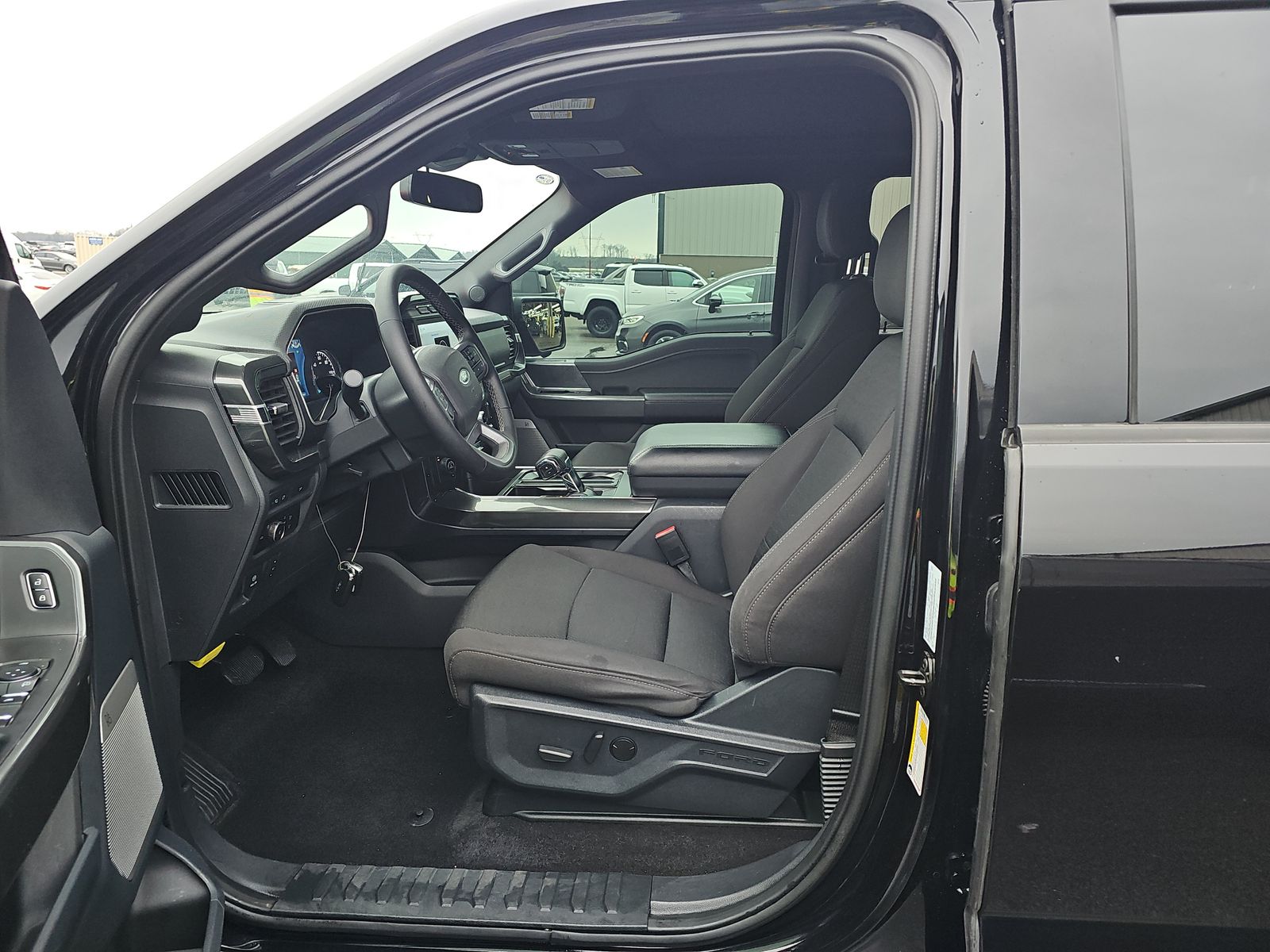 2023 Ford F-150 Lariat AWD