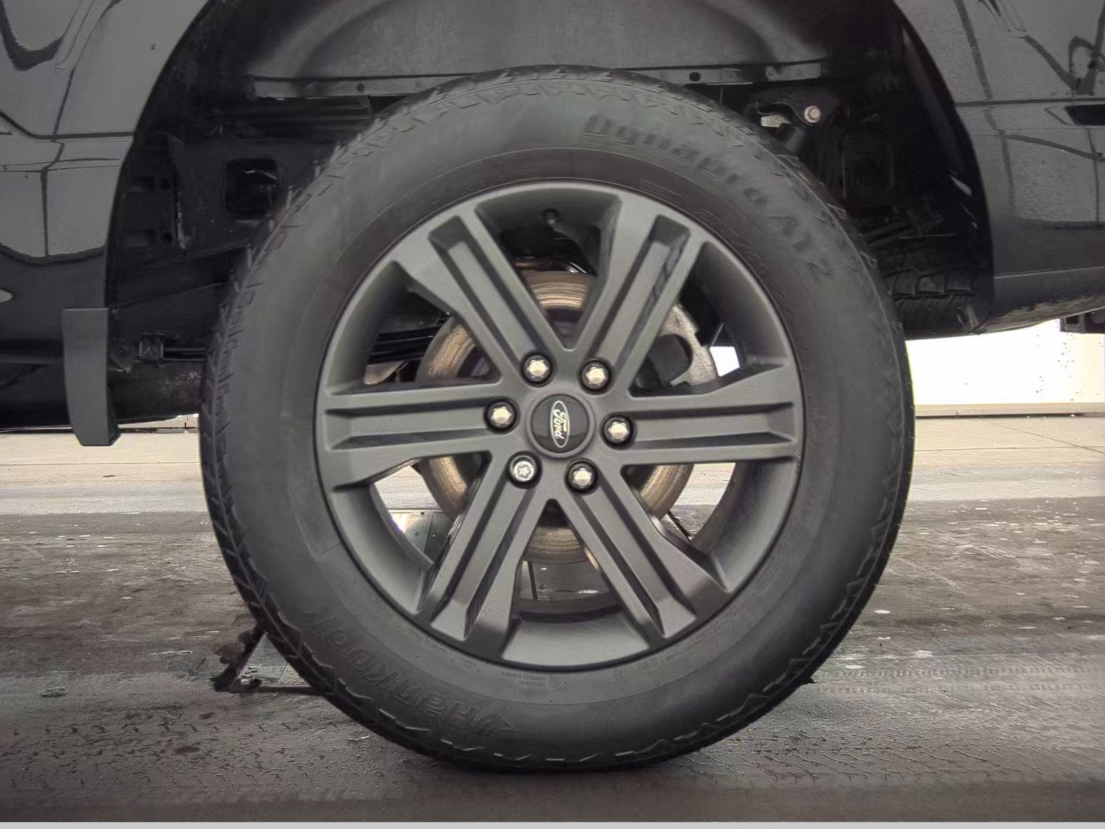 2023 Ford F-150 Lariat AWD