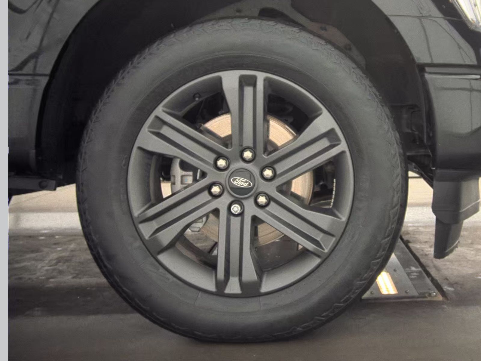 2023 Ford F-150 Lariat AWD