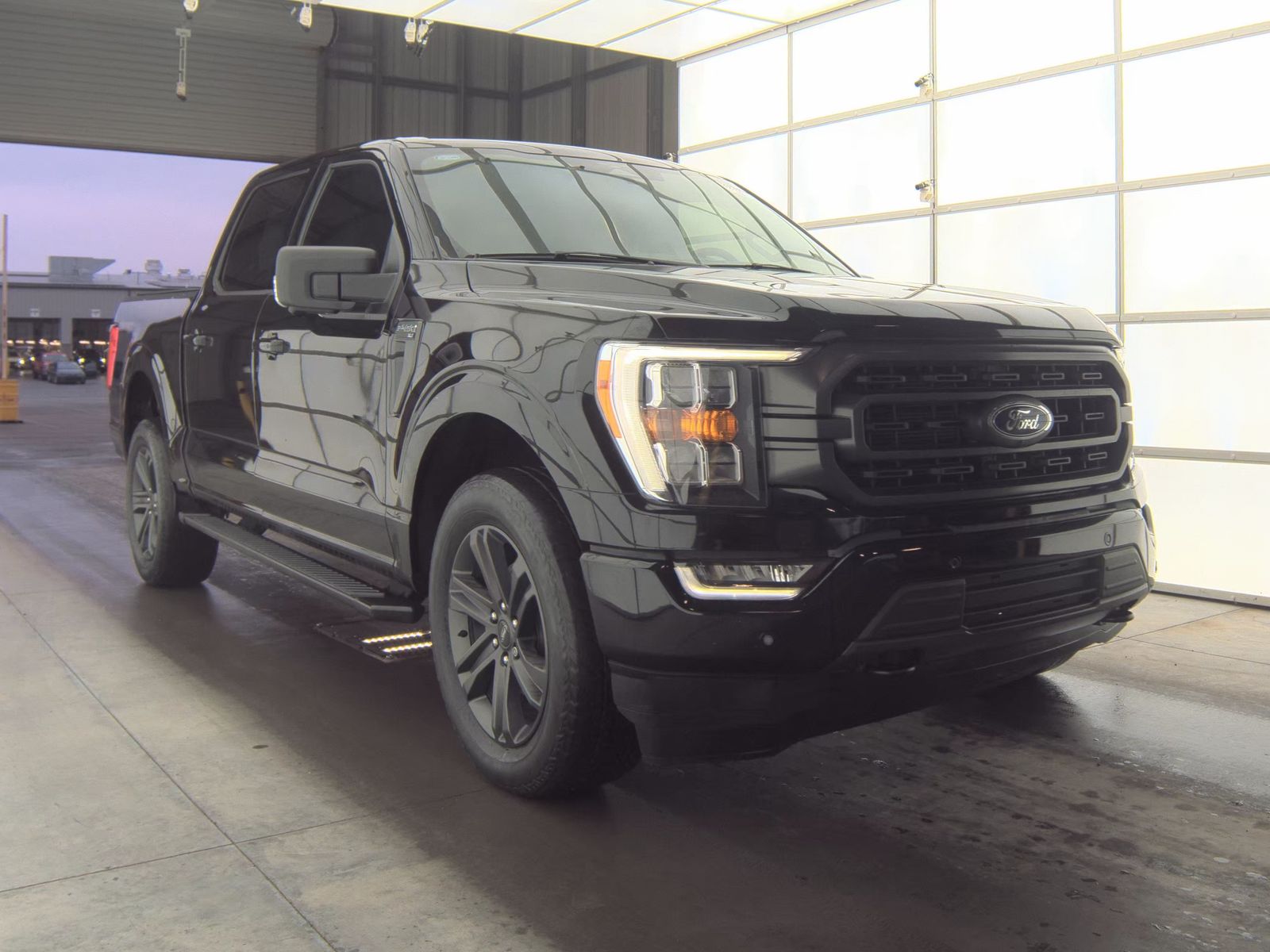 2023 Ford F-150 Lariat AWD