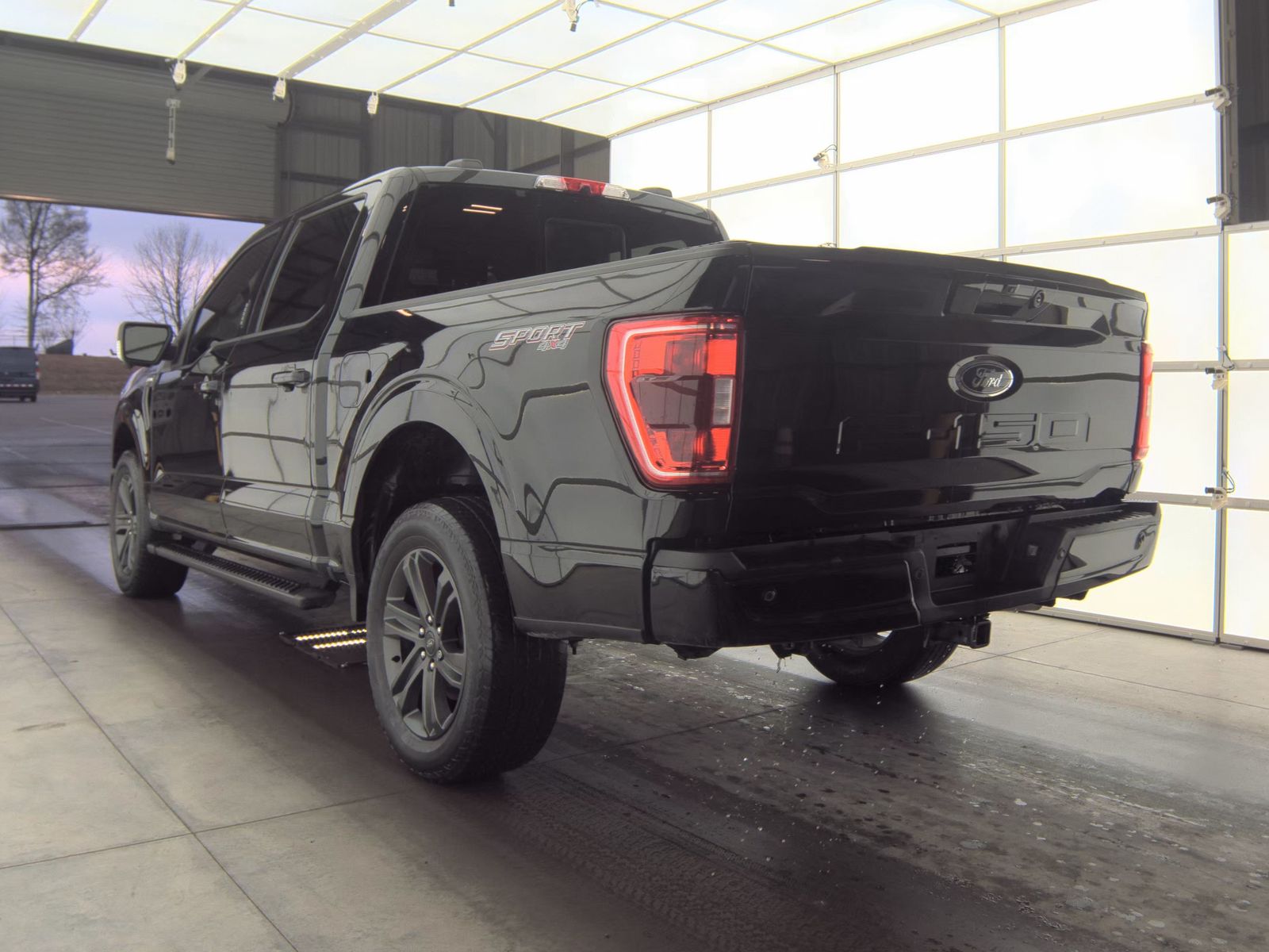 2023 Ford F-150 Lariat AWD