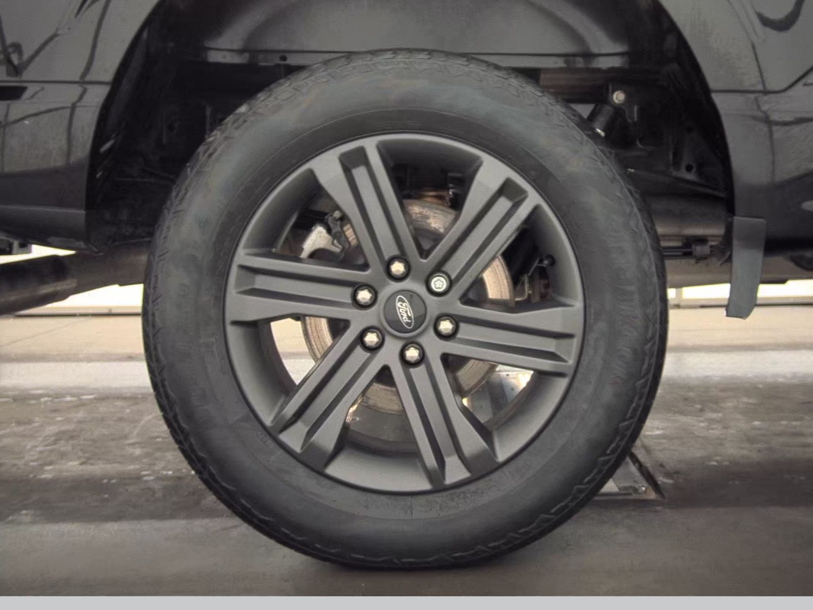 2023 Ford F-150 Lariat AWD