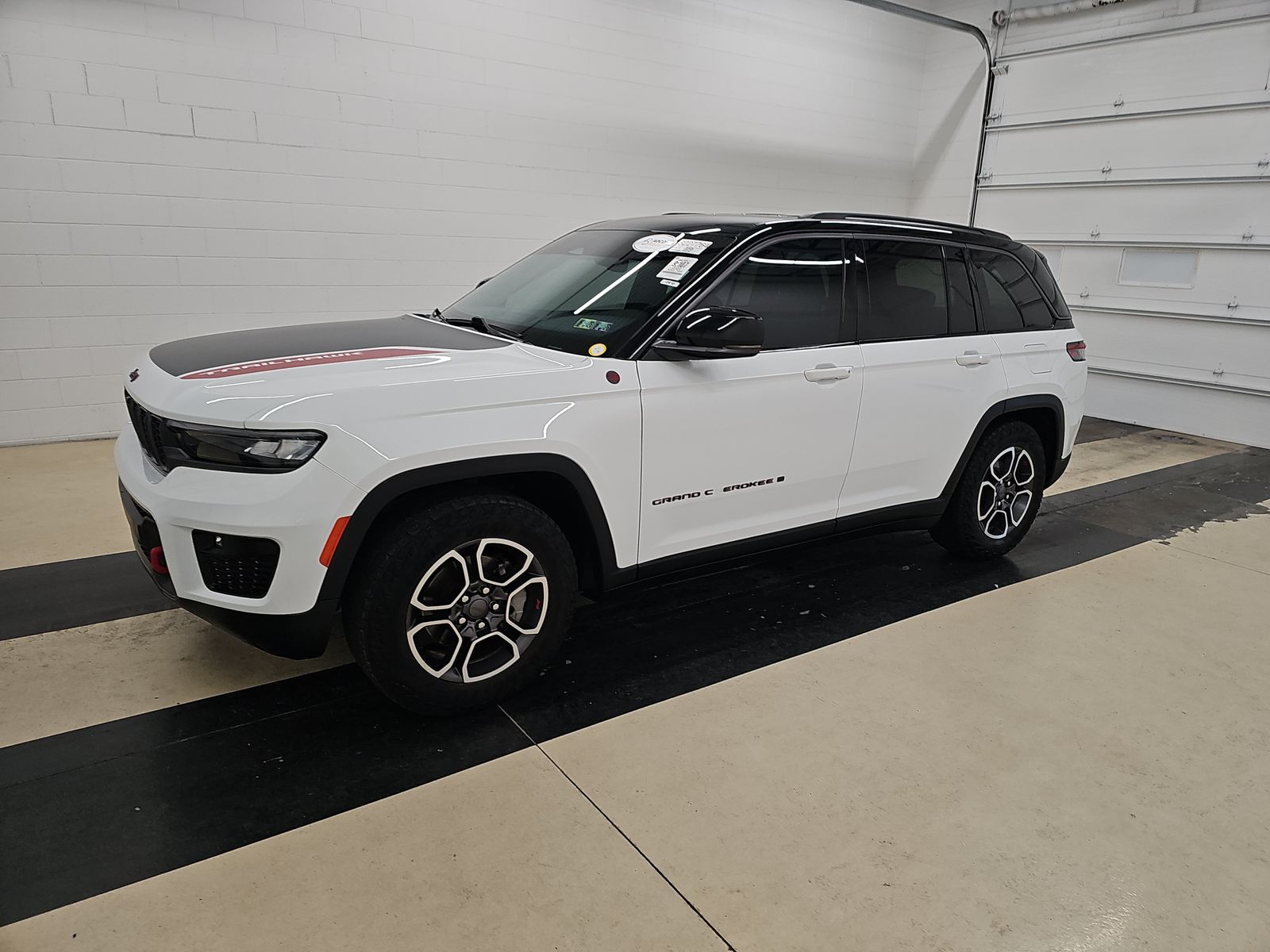 2022 Jeep Grand Cherokee Trailhawk's photo