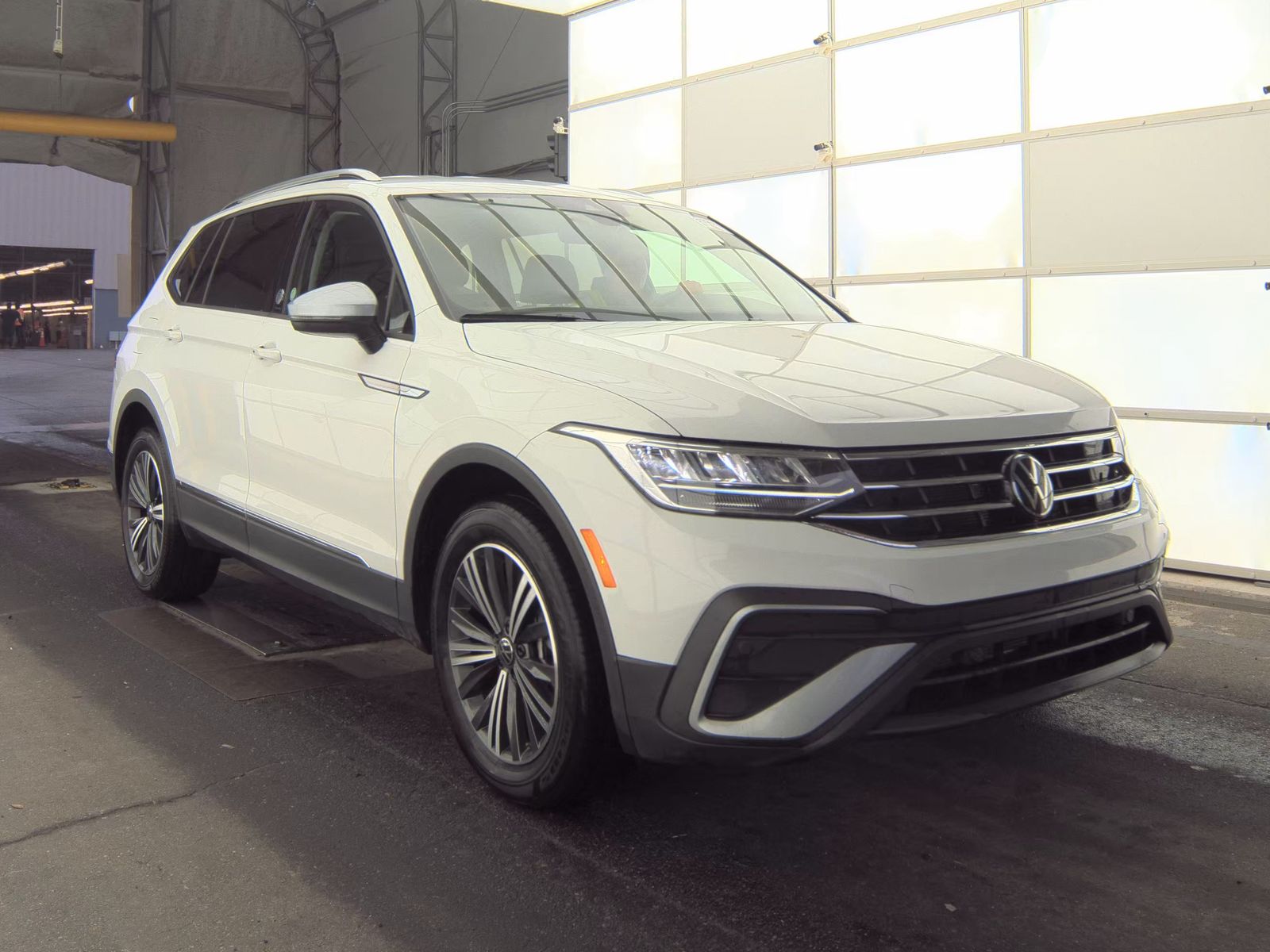 2024 Volkswagen Tiguan 2.0T Wolfsburg Edition FWD