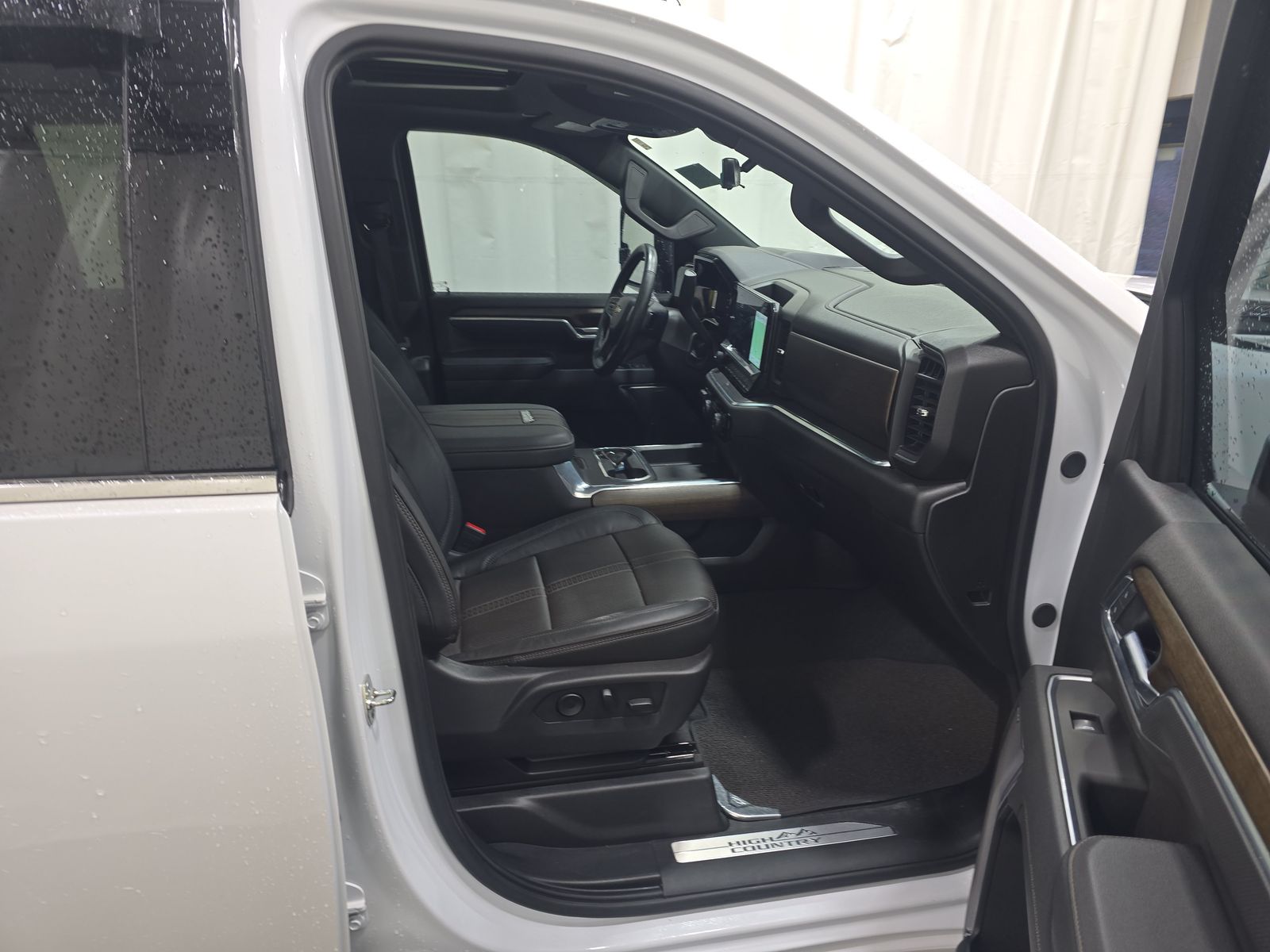 2025 Chevrolet Silverado 2500HD High Country AWD