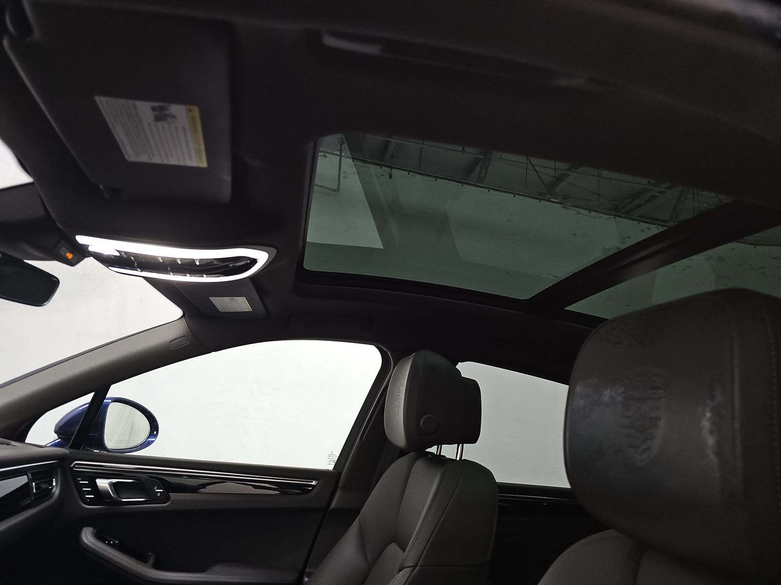 2024 Porsche Macan Base AWD