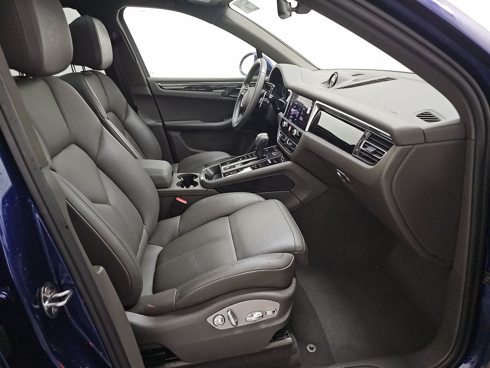 2024 Porsche Macan Base AWD