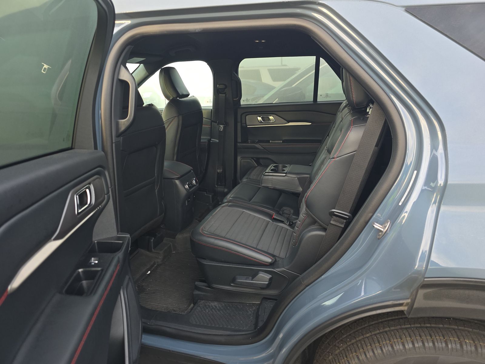 2025 Ford Explorer ST-Line AWD