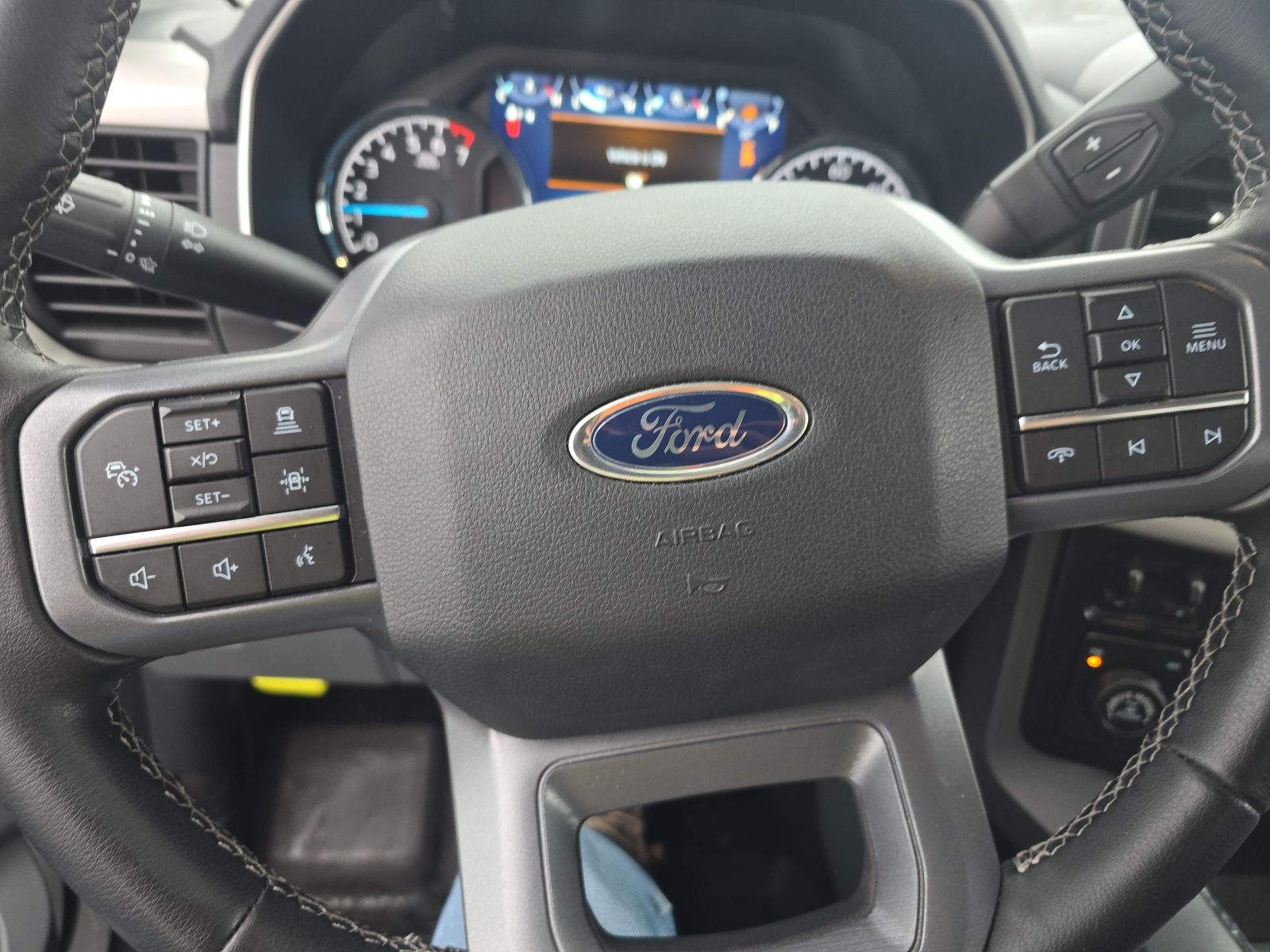 2023 Ford F-150 XLT AWD