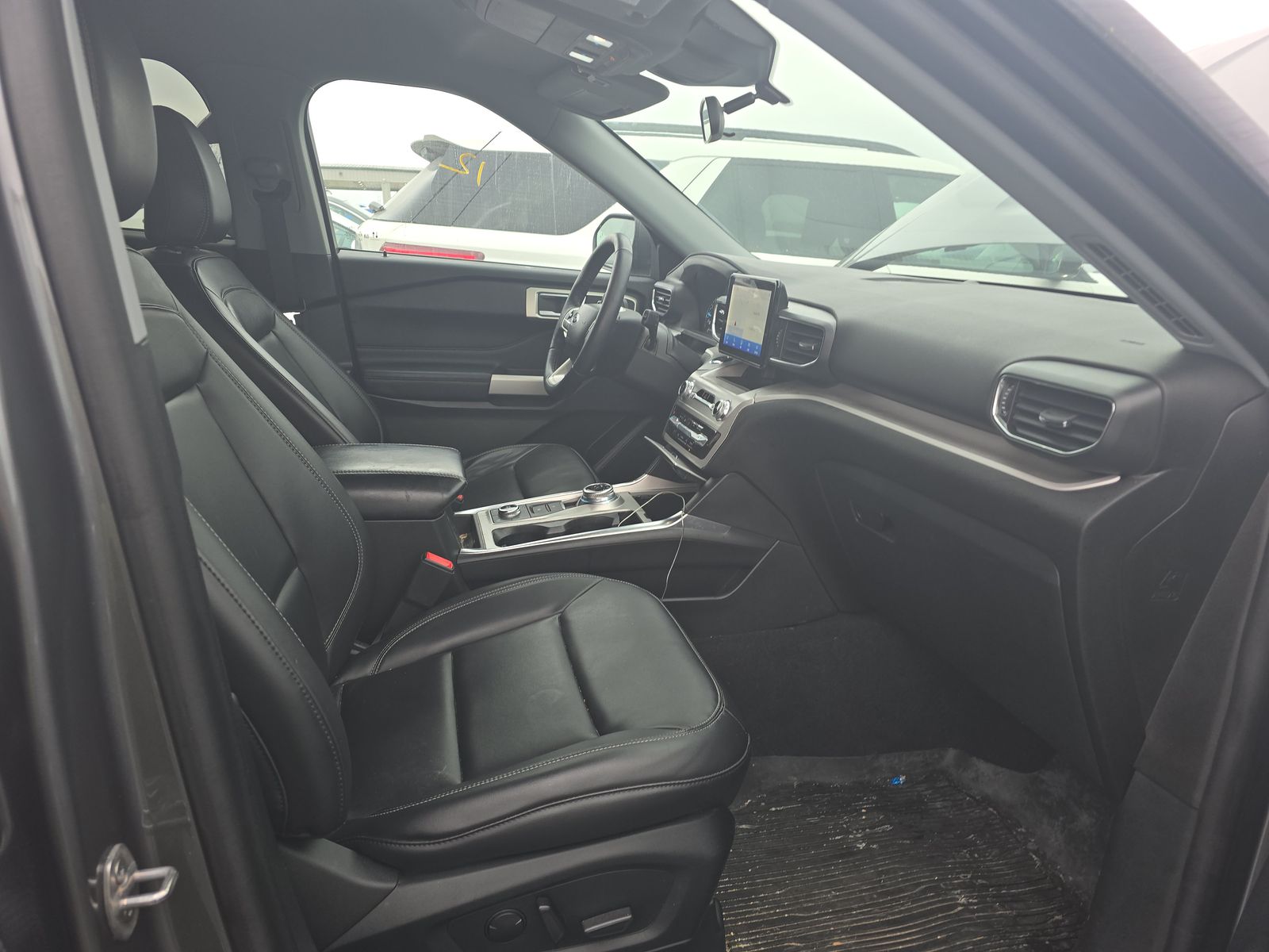 2023 Ford Explorer XLT AWD