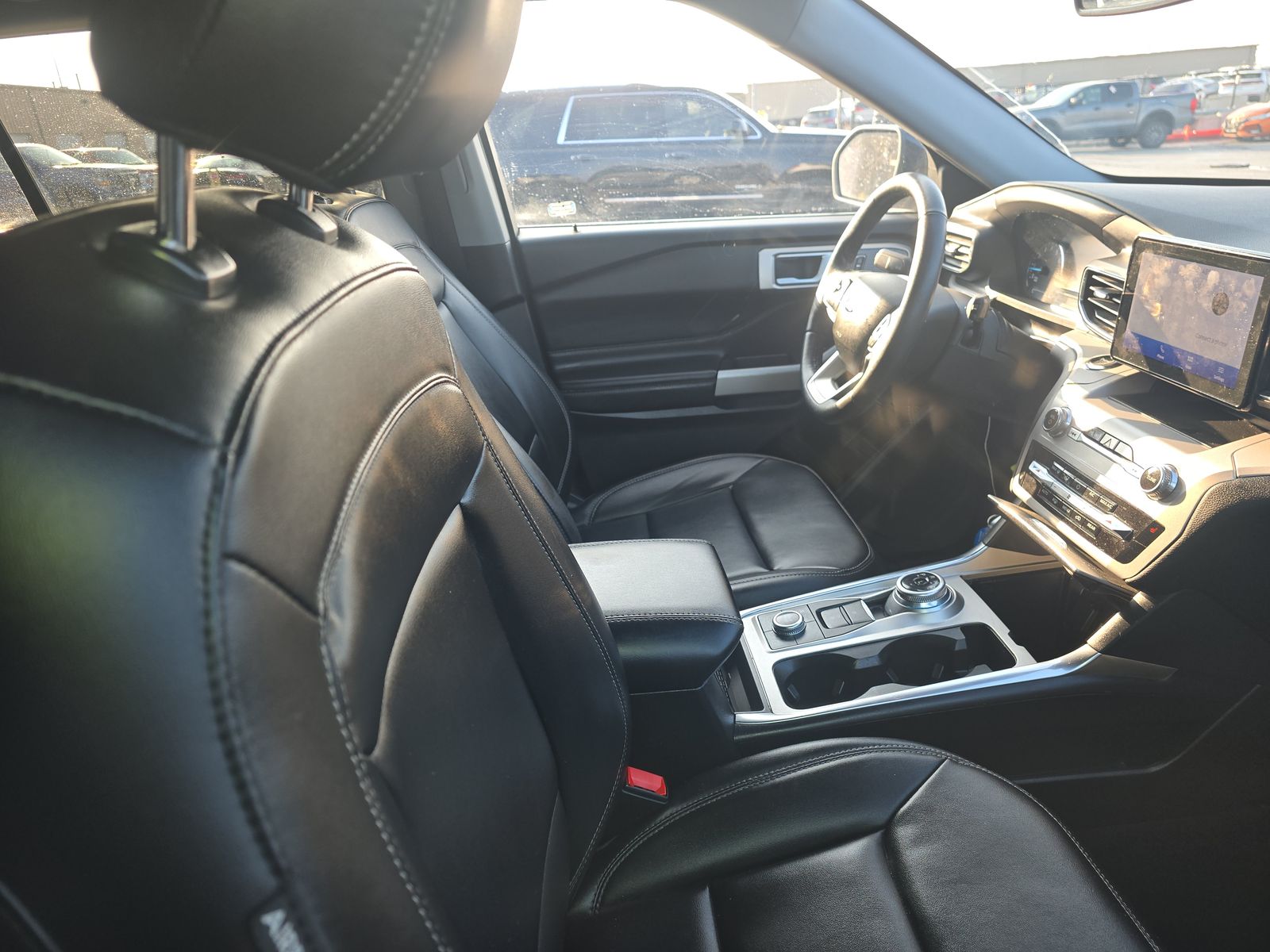 2023 Ford Explorer XLT AWD