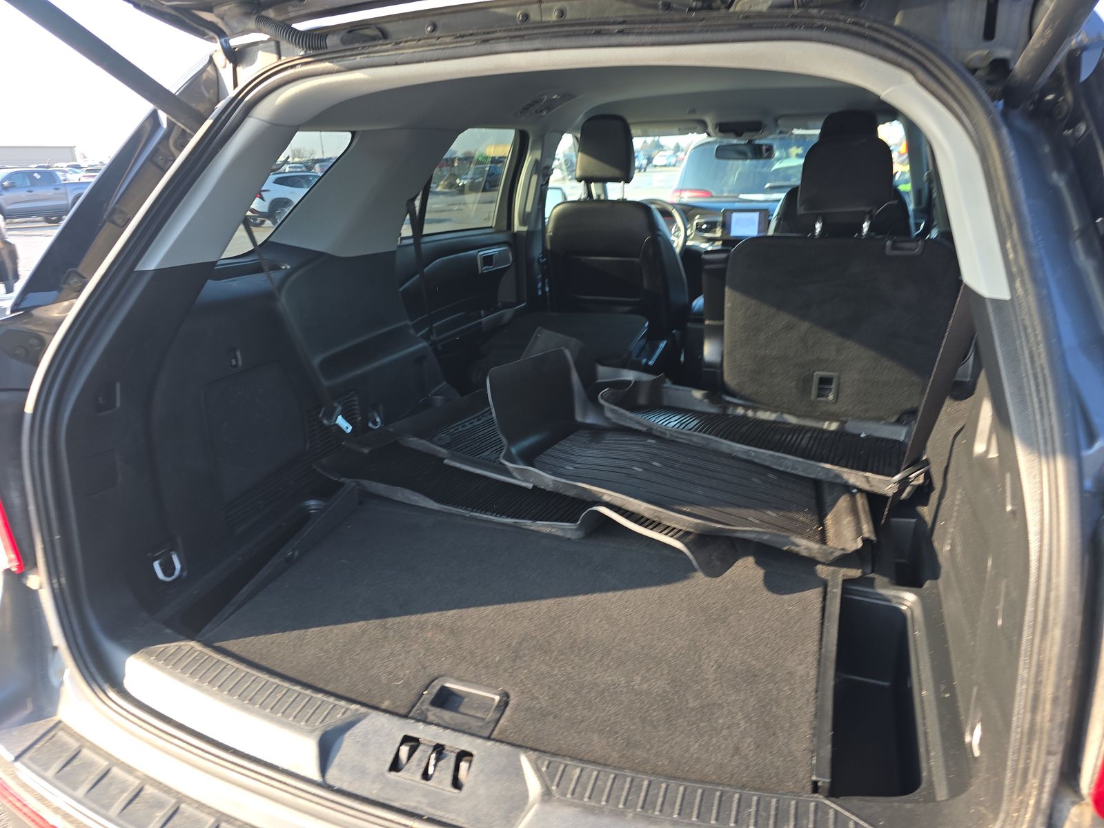 2023 Ford Explorer XLT AWD