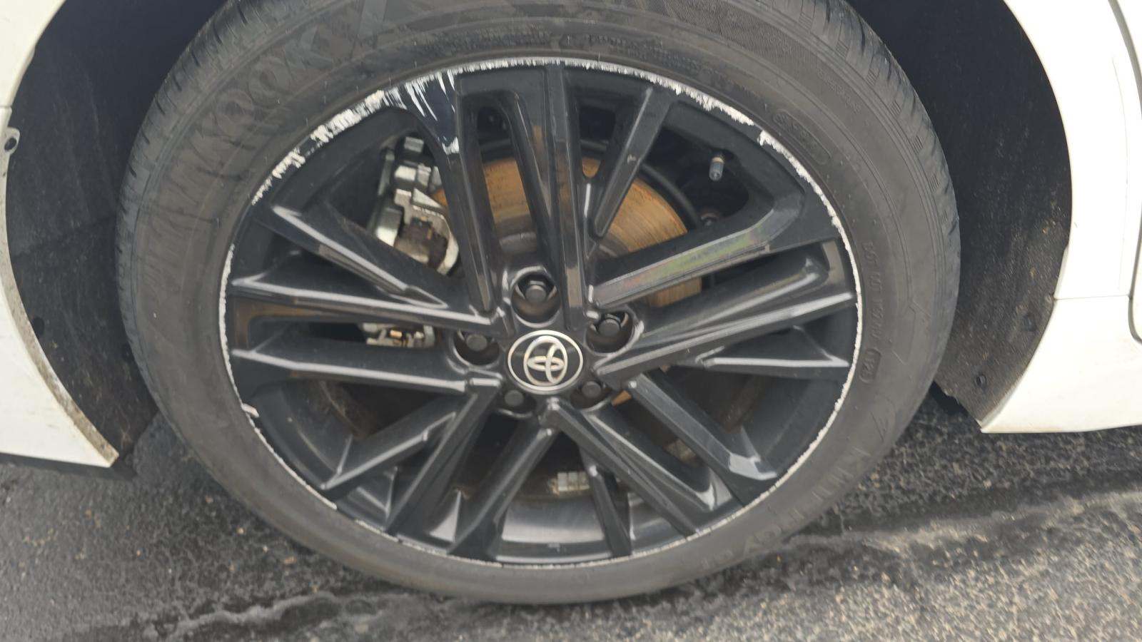 2025 Toyota Camry SE FWD