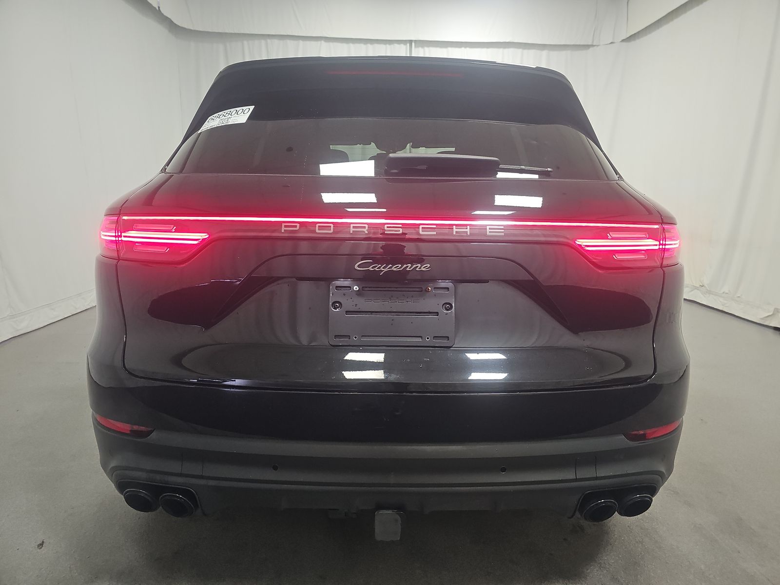 2023 Porsche Cayenne Platinum Edition AWD