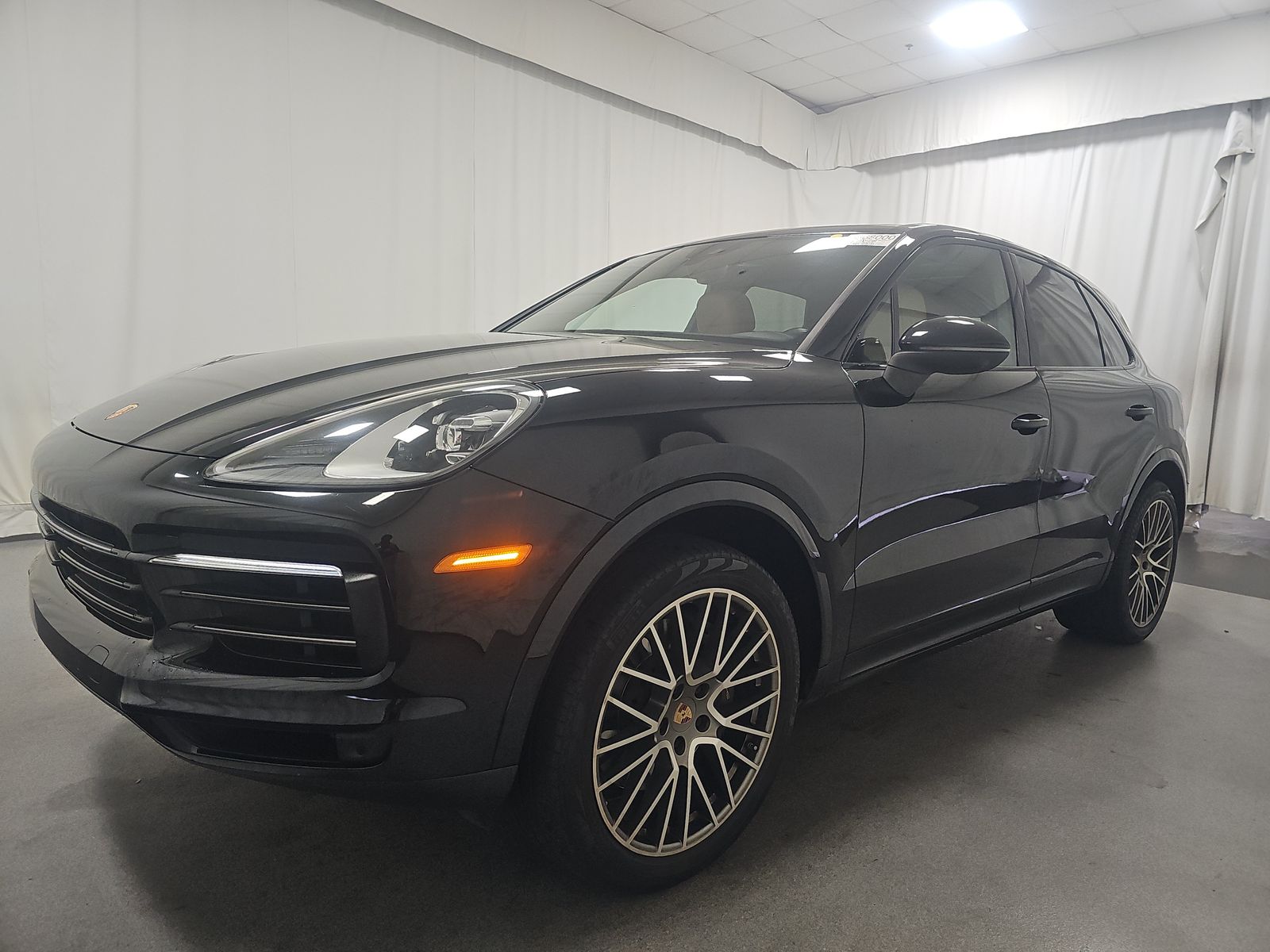 2023 Porsche Cayenne Platinum Edition AWD