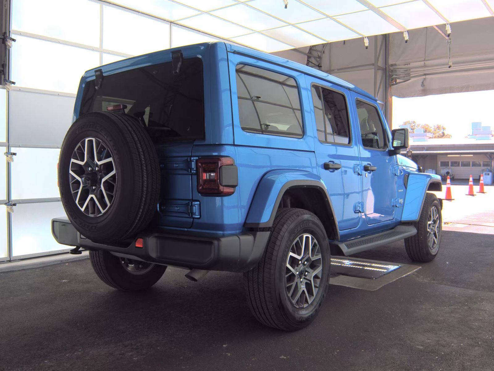 2024 Jeep Wrangler Sahara AWD