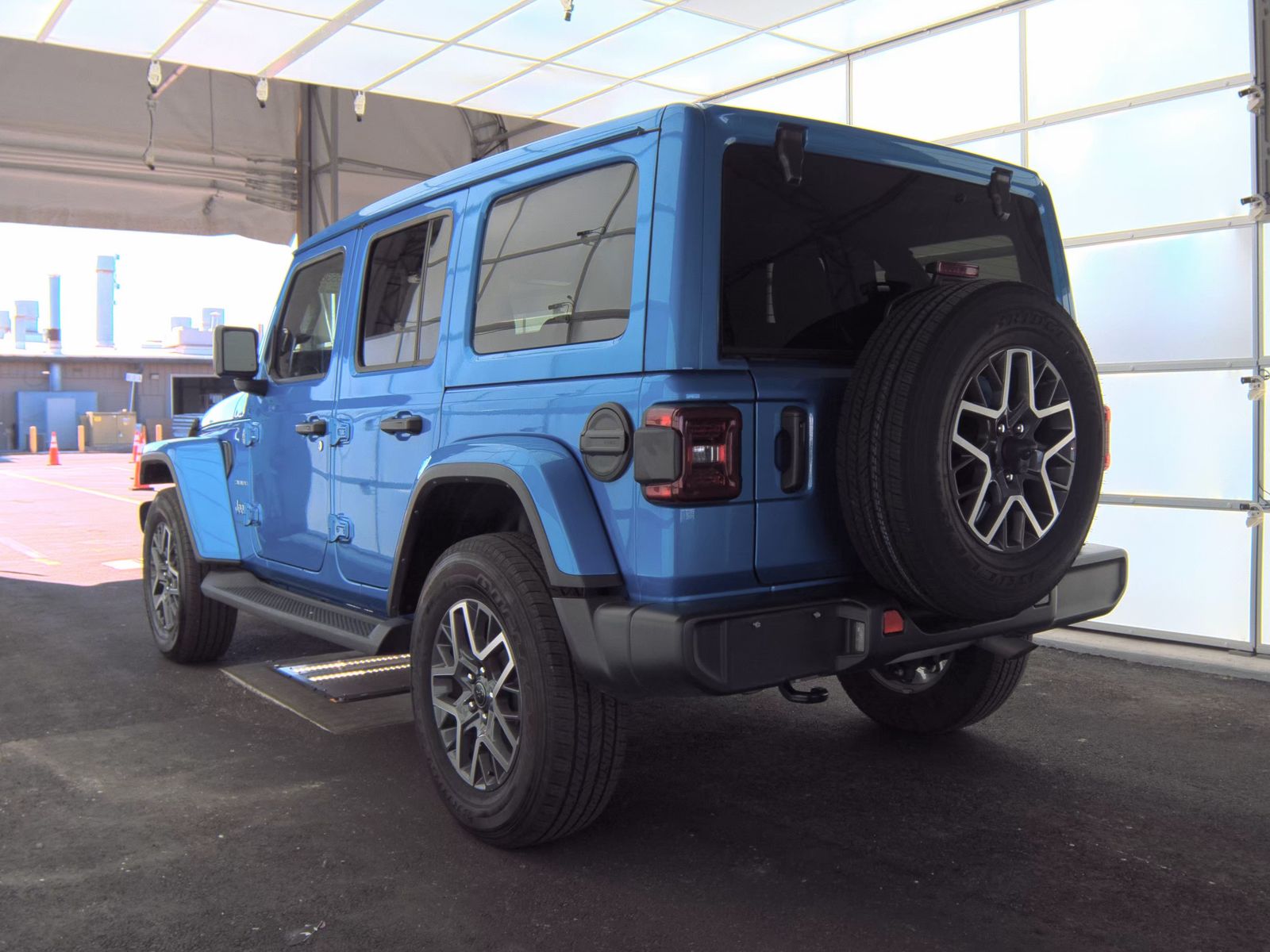 2024 Jeep Wrangler Sahara AWD