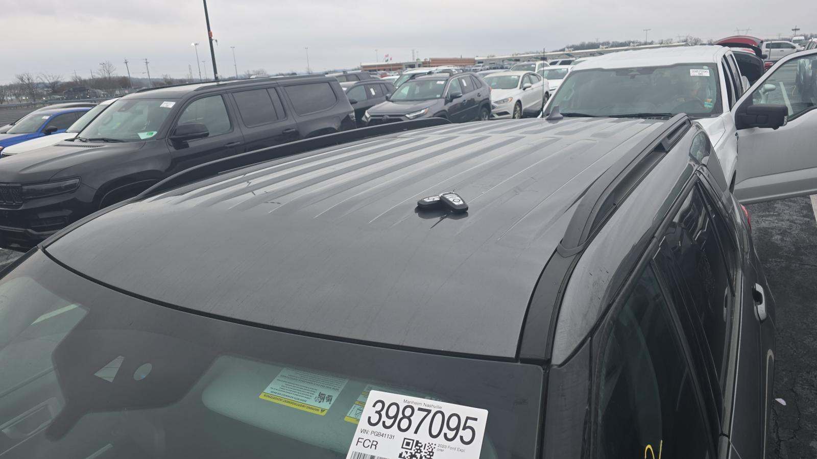 2023 Ford Explorer XLT AWD