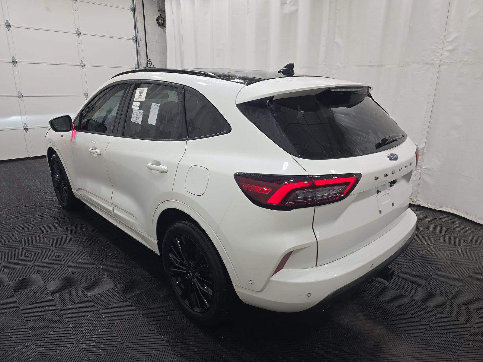 2023 Ford Escape Hybrid ST-Line Elite AWD