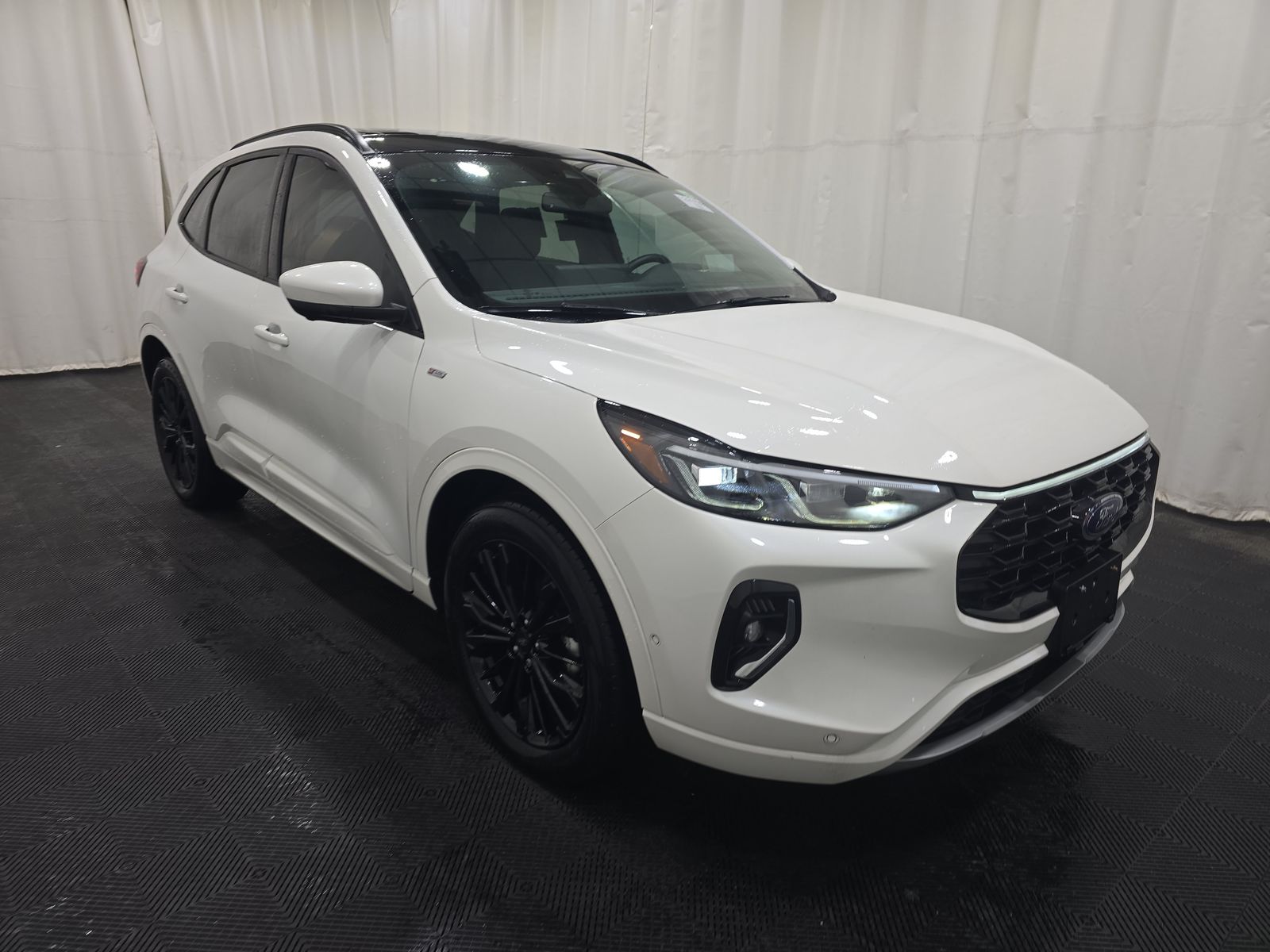 2023 Ford Escape Hybrid ST-Line Elite AWD