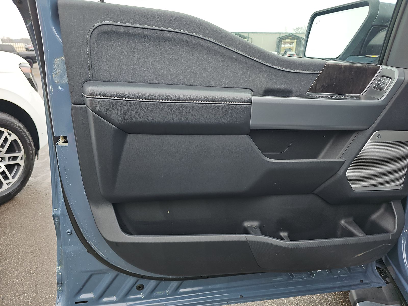 2023 Ford F-150 Lariat AWD