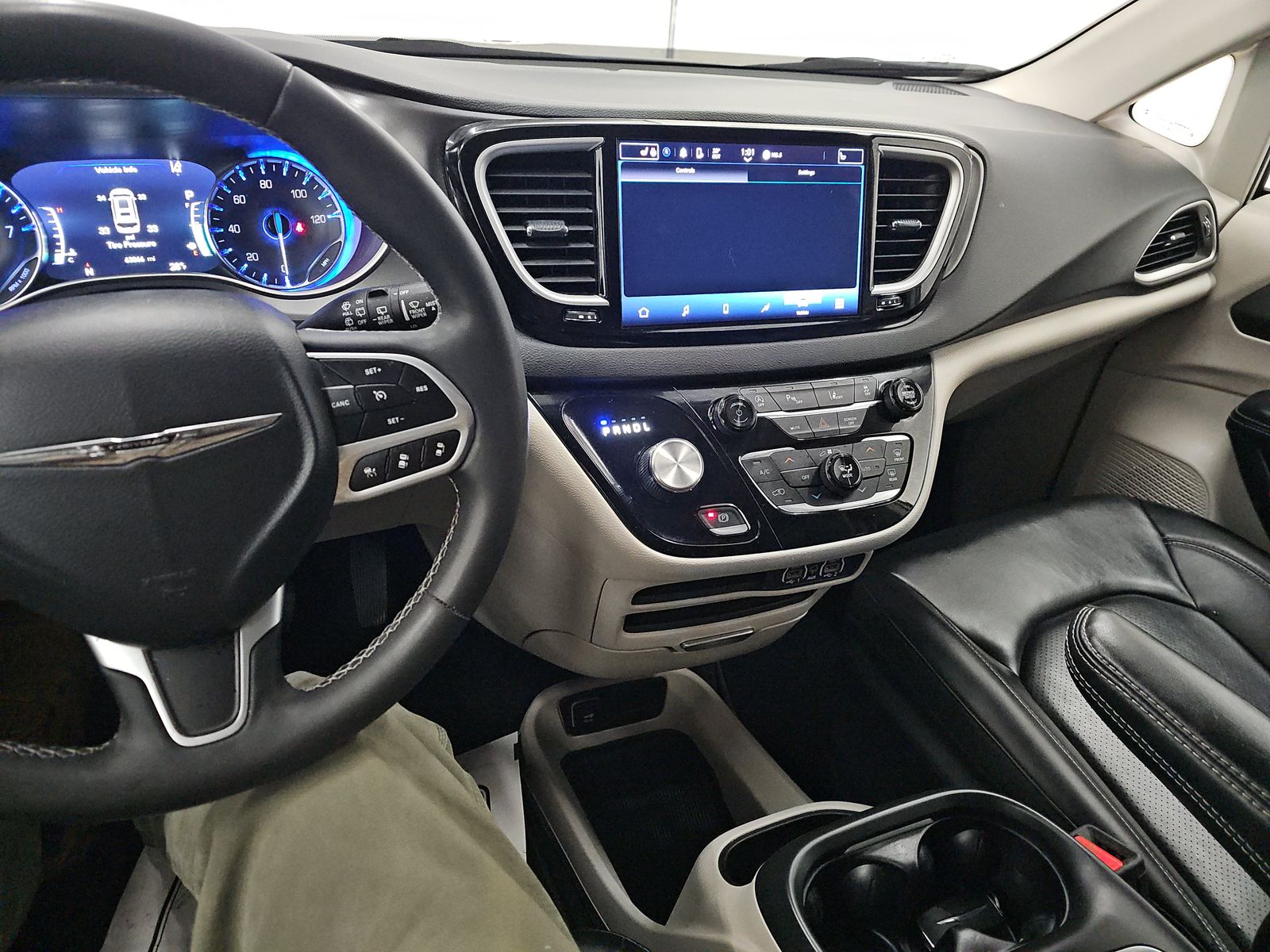 2023 Chrysler Pacifica Touring L FWD