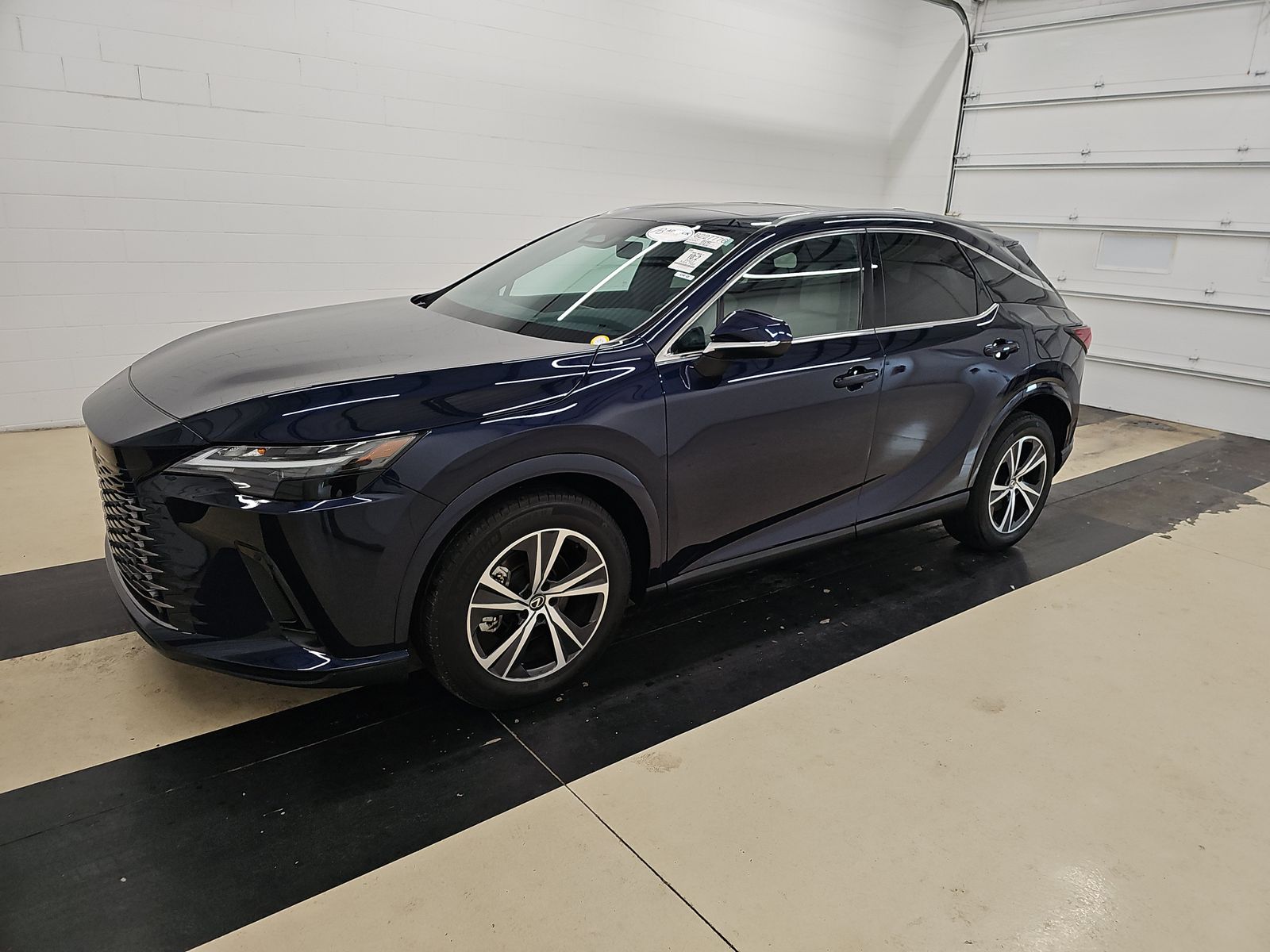 2023 Lexus RX 350's photo