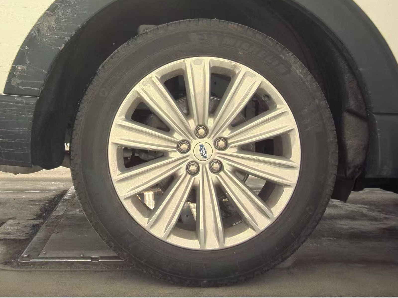 2022 Ford Explorer Limited AWD